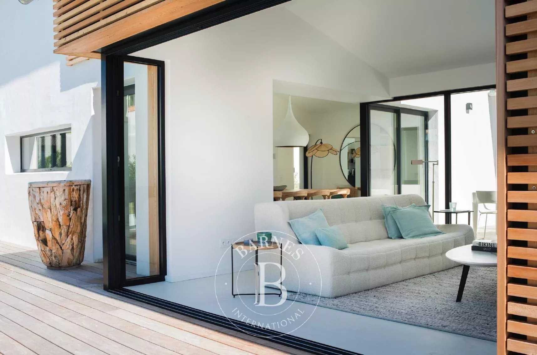 Le Bois-Plage-en-Ré  - Maison 9 Pi&egrave;ces 5 Chambres