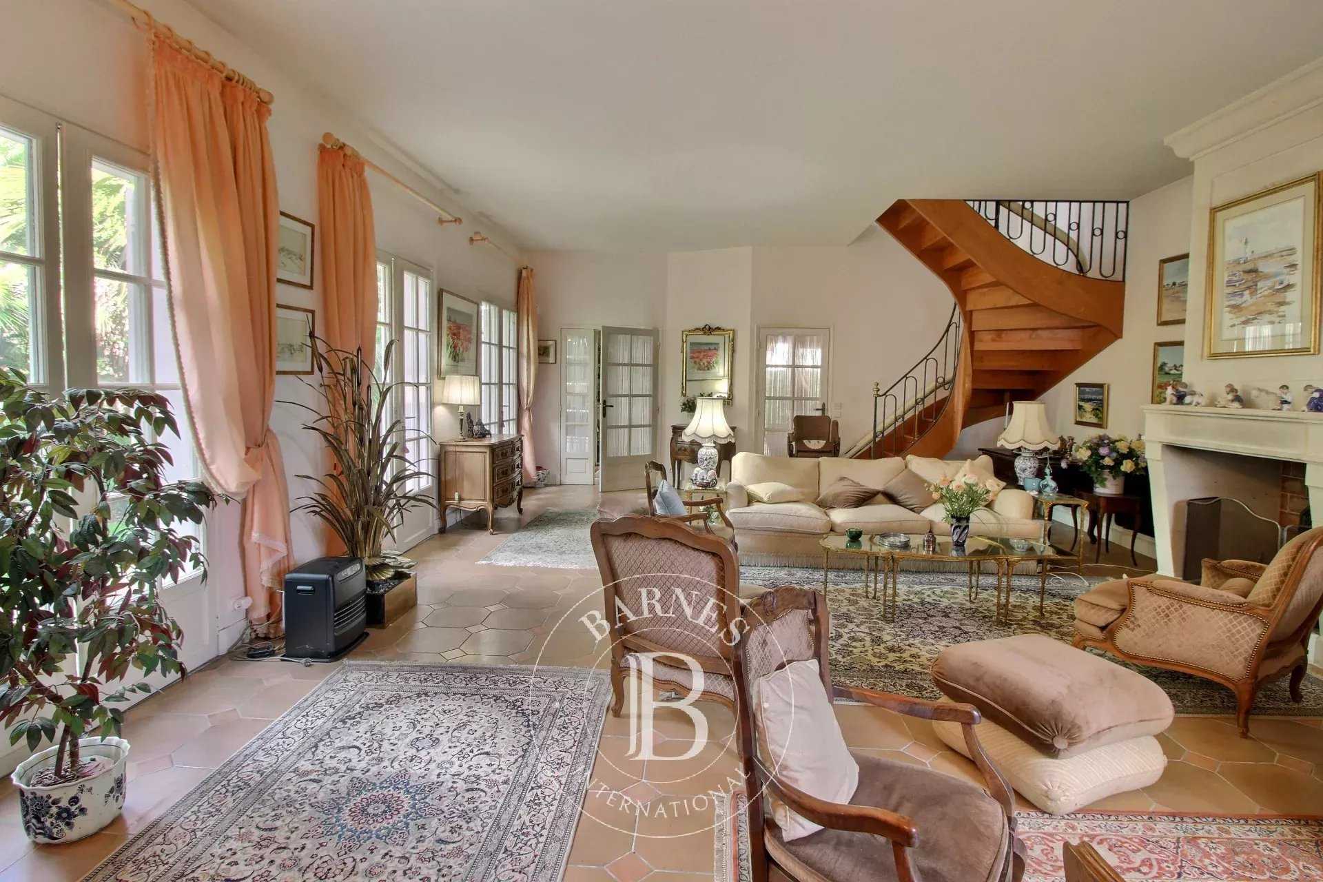 La Flotte  - Maison 6 Pi&egrave;ces 4 Chambres