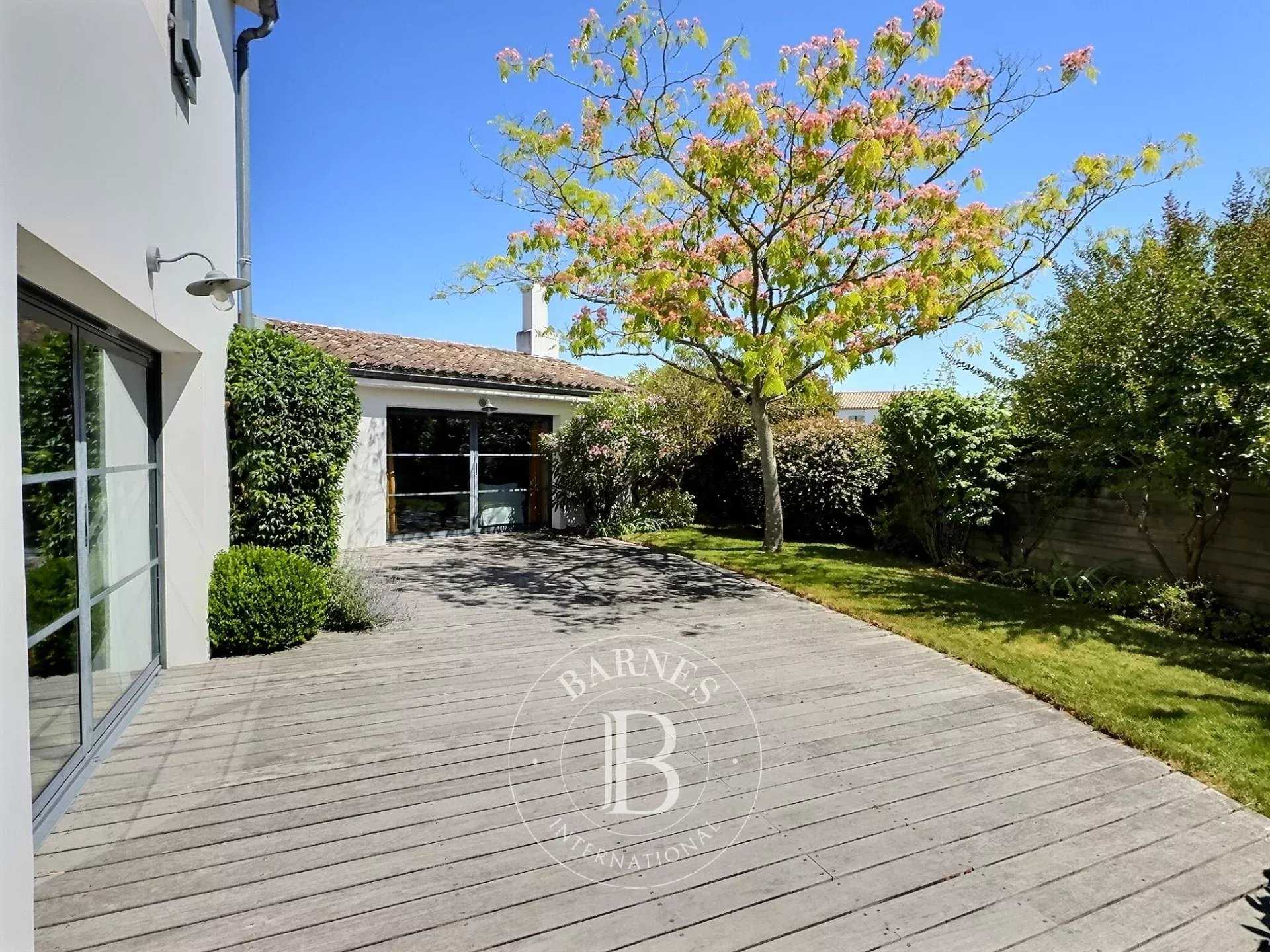 La Flotte  - House 6 Bedrooms