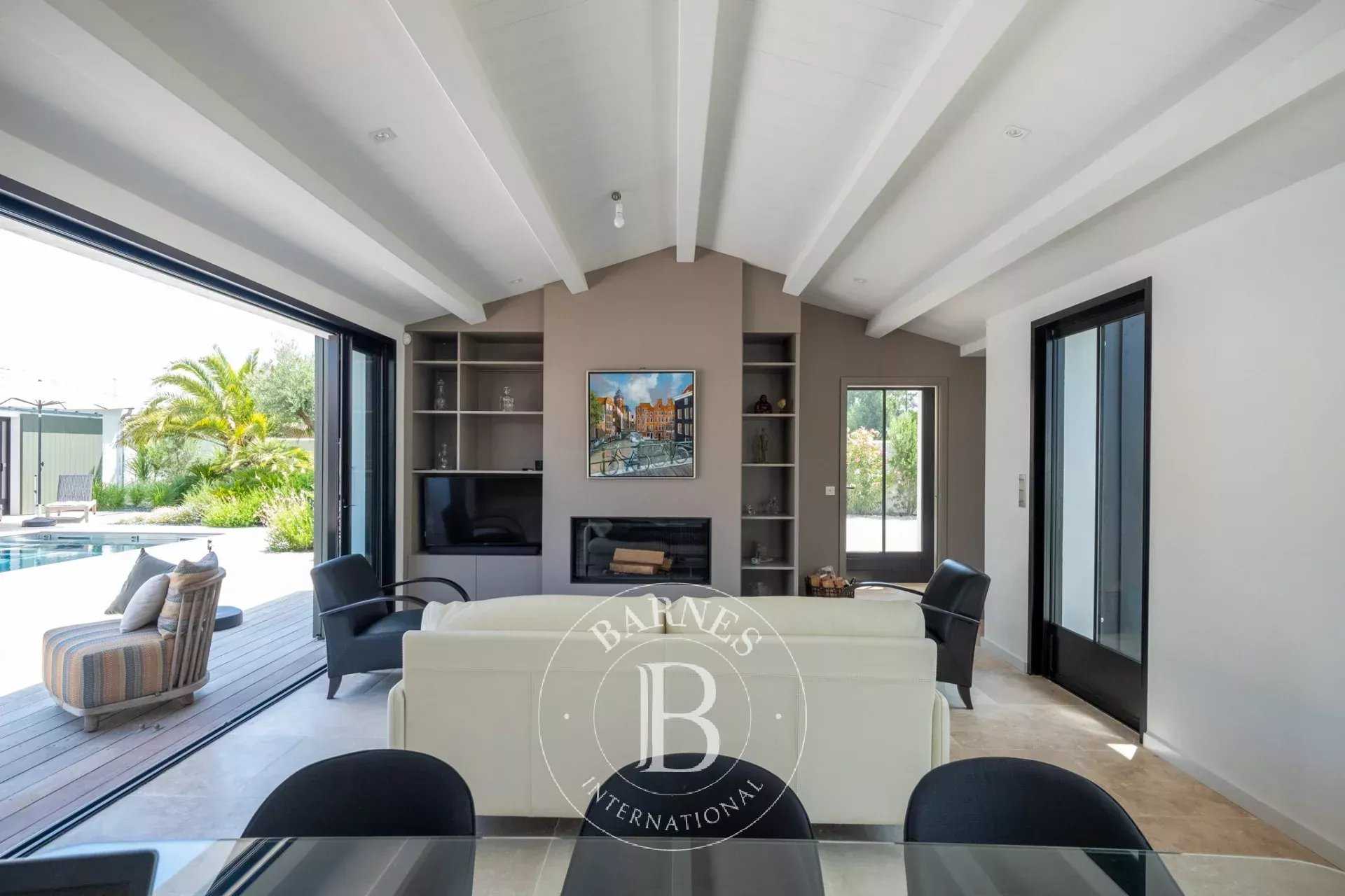 Le Bois-Plage-en-Ré  - Maison 8 Pi&egrave;ces 6 Chambres