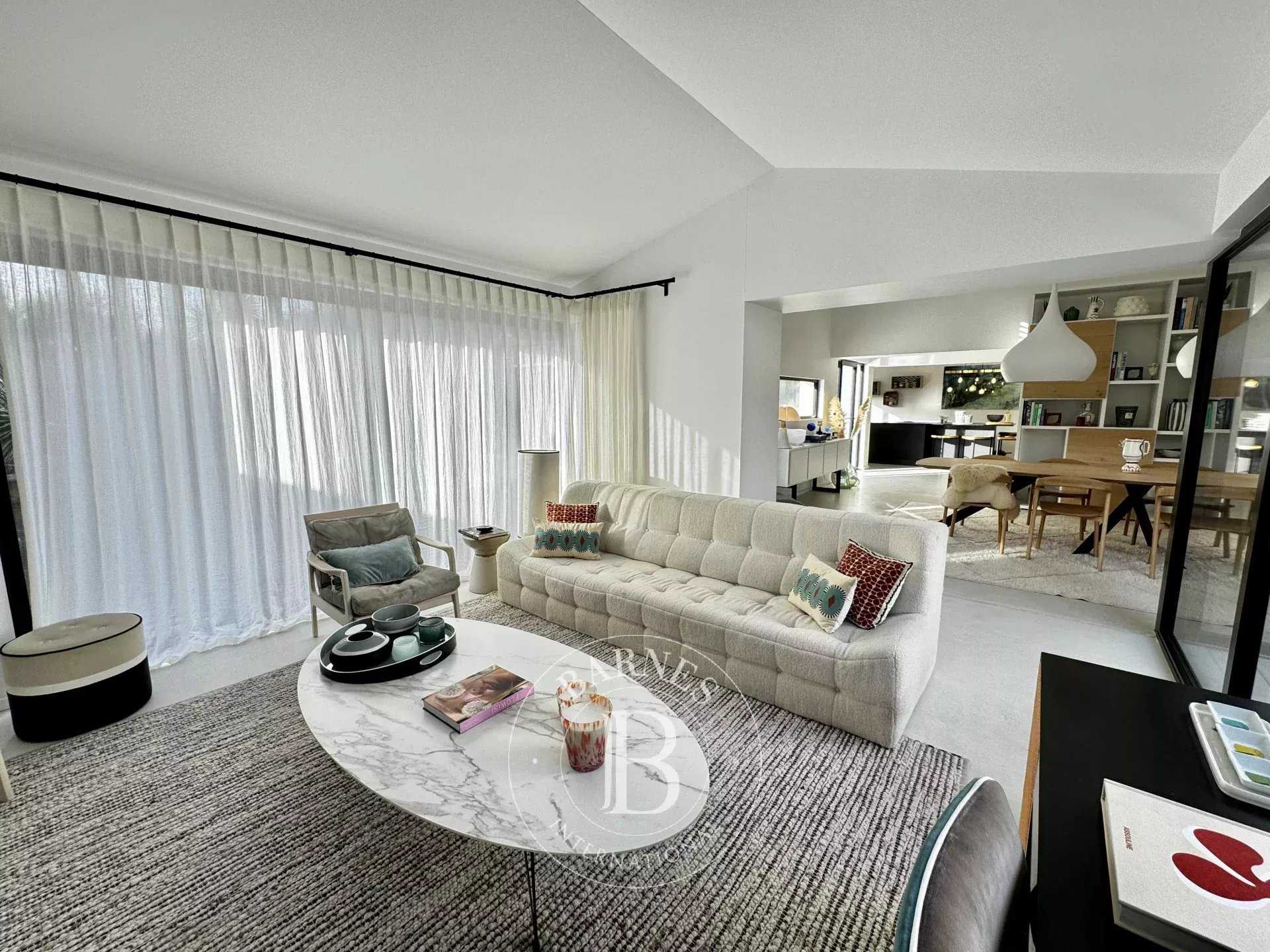 Le Bois-Plage-en-Ré  - Maison 9 Pi&egrave;ces 5 Chambres