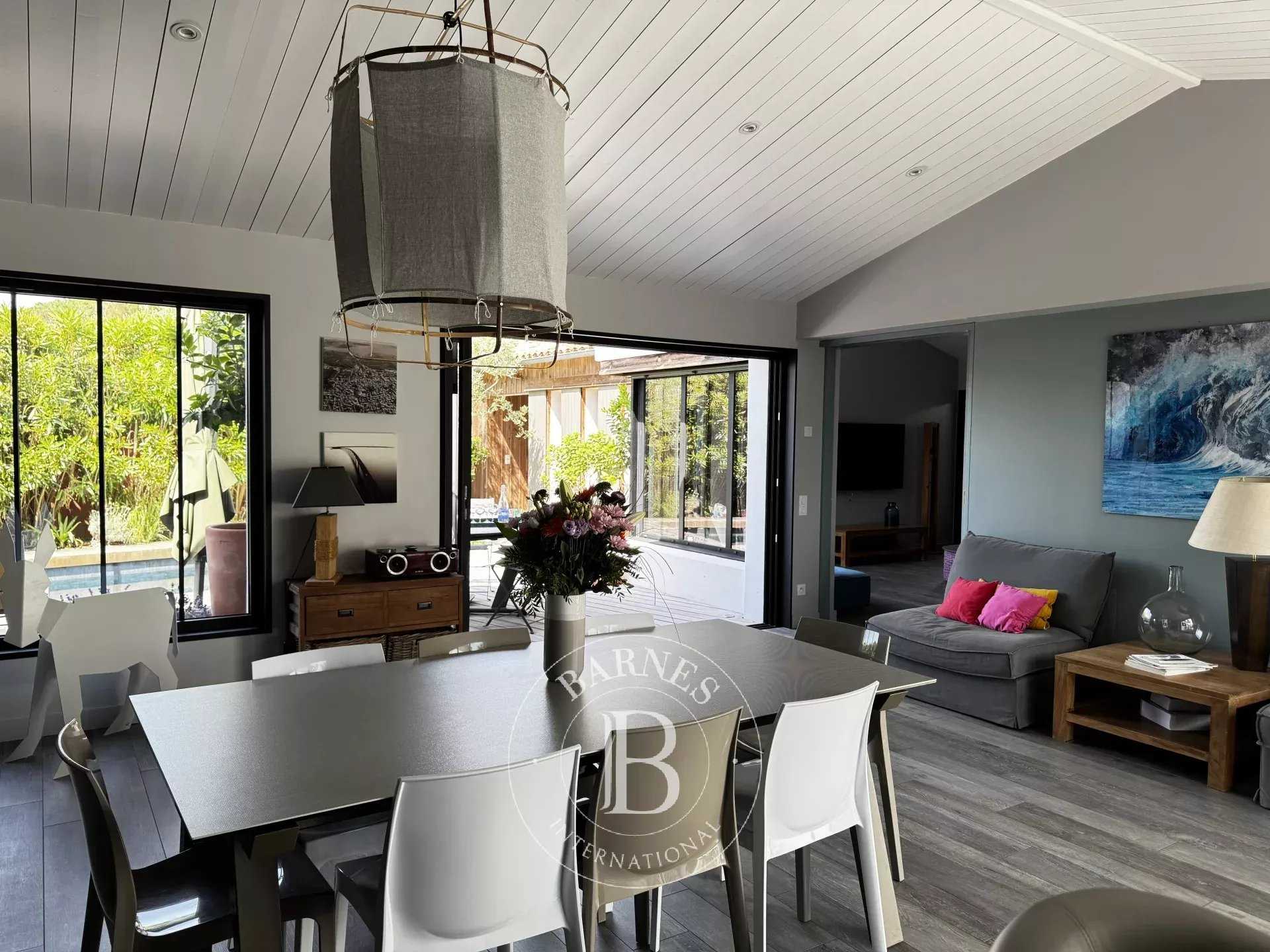 Le Bois-Plage-en-Ré  - Maison 9 Pi&egrave;ces 5 Chambres