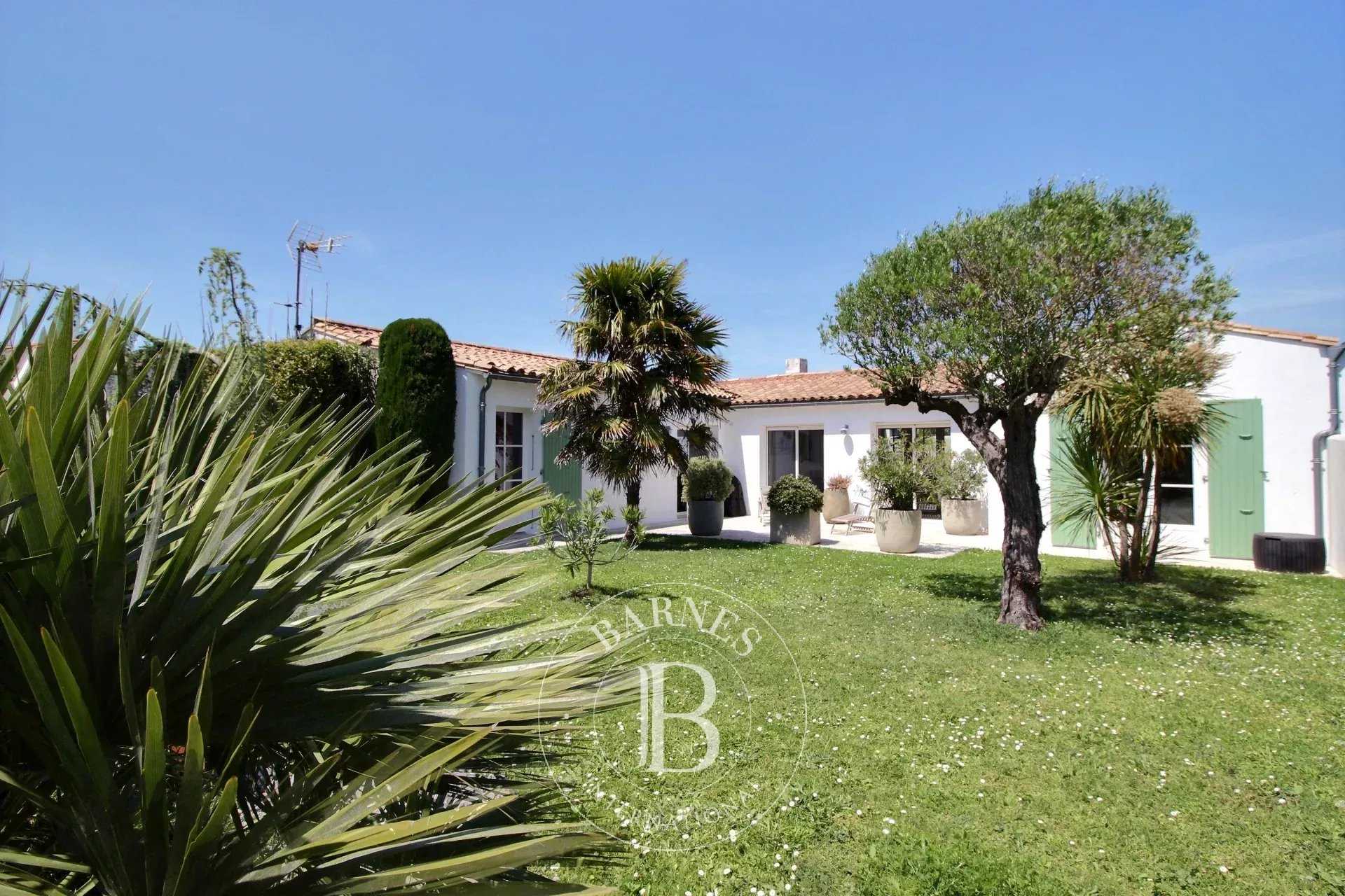 Maison Sainte-Marie-de-Ré  -  ref 85956140 (picture 1)