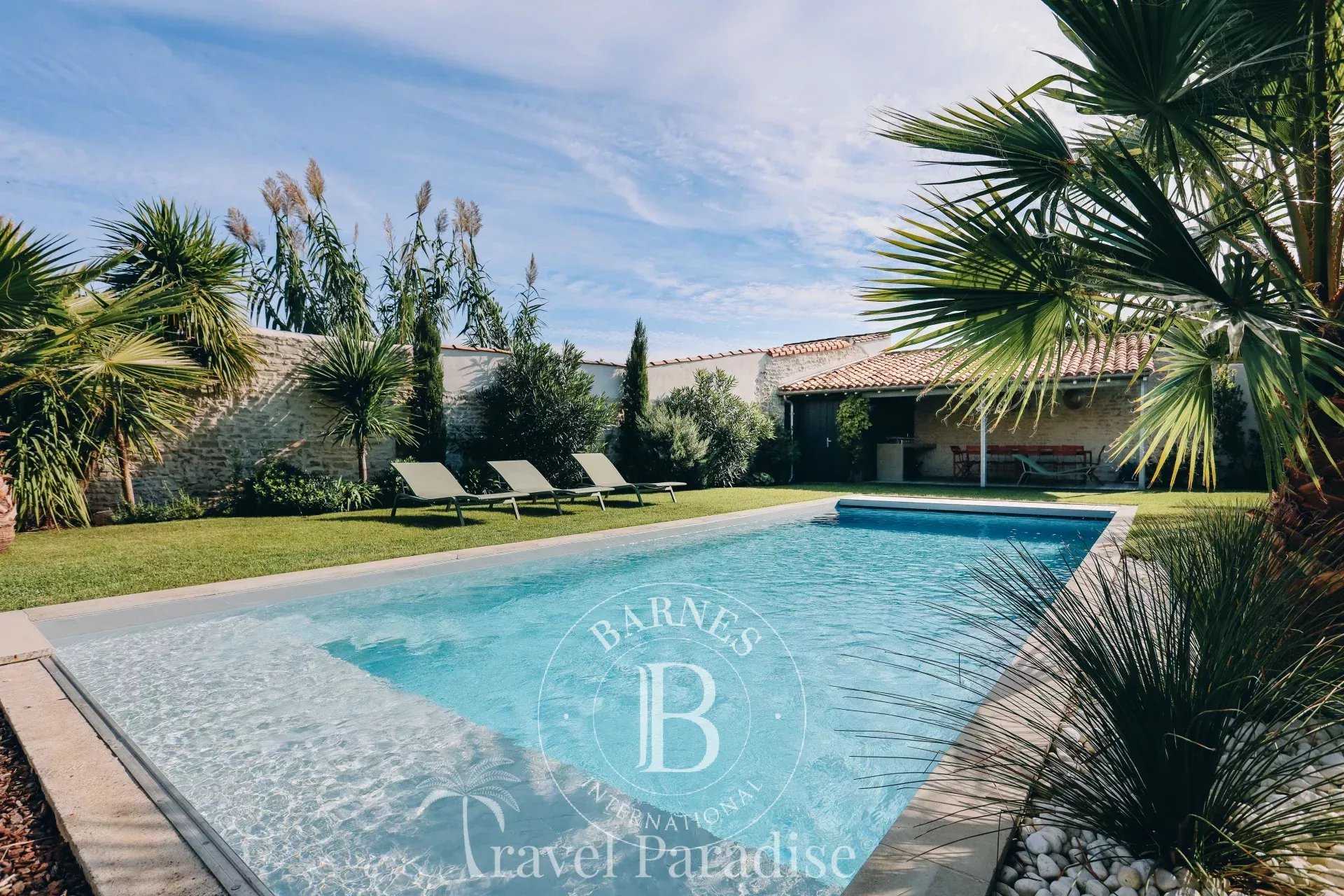 Villa Le Bois-Plage-en-Ré  -  ref 85291627 (picture 3)