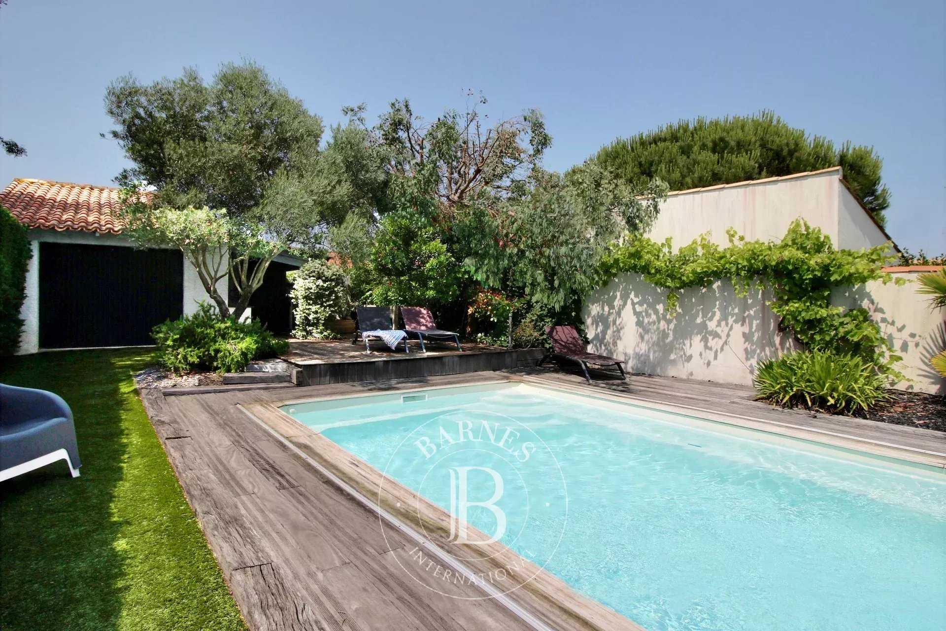 Maison Rivedoux-Plage  -  ref 86018069 (picture 1)