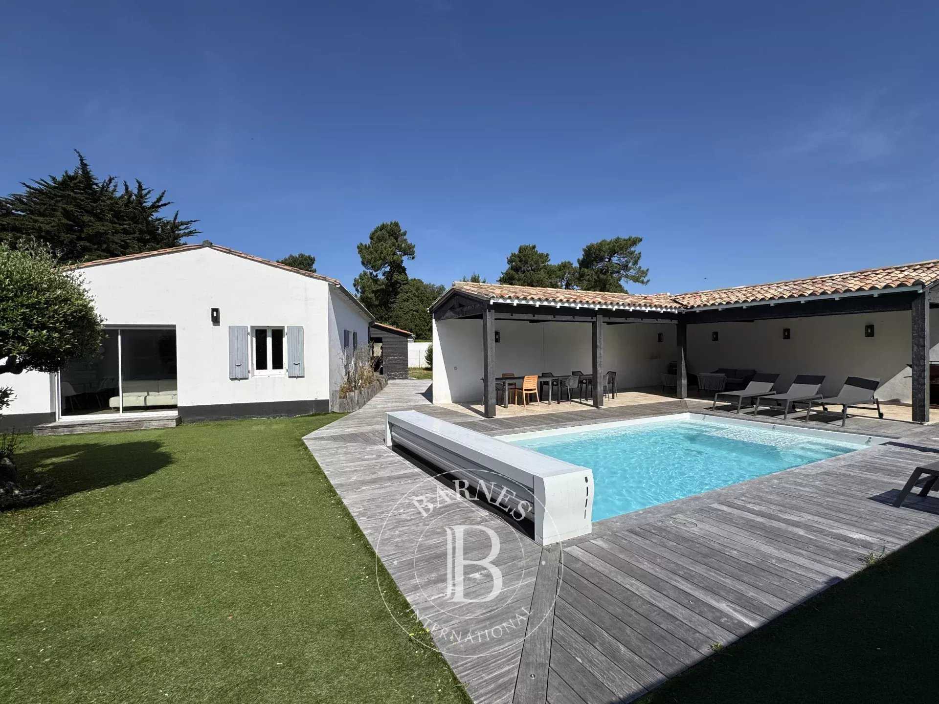 Rivedoux-Plage  - Maison 9 Pièces 5 Chambres