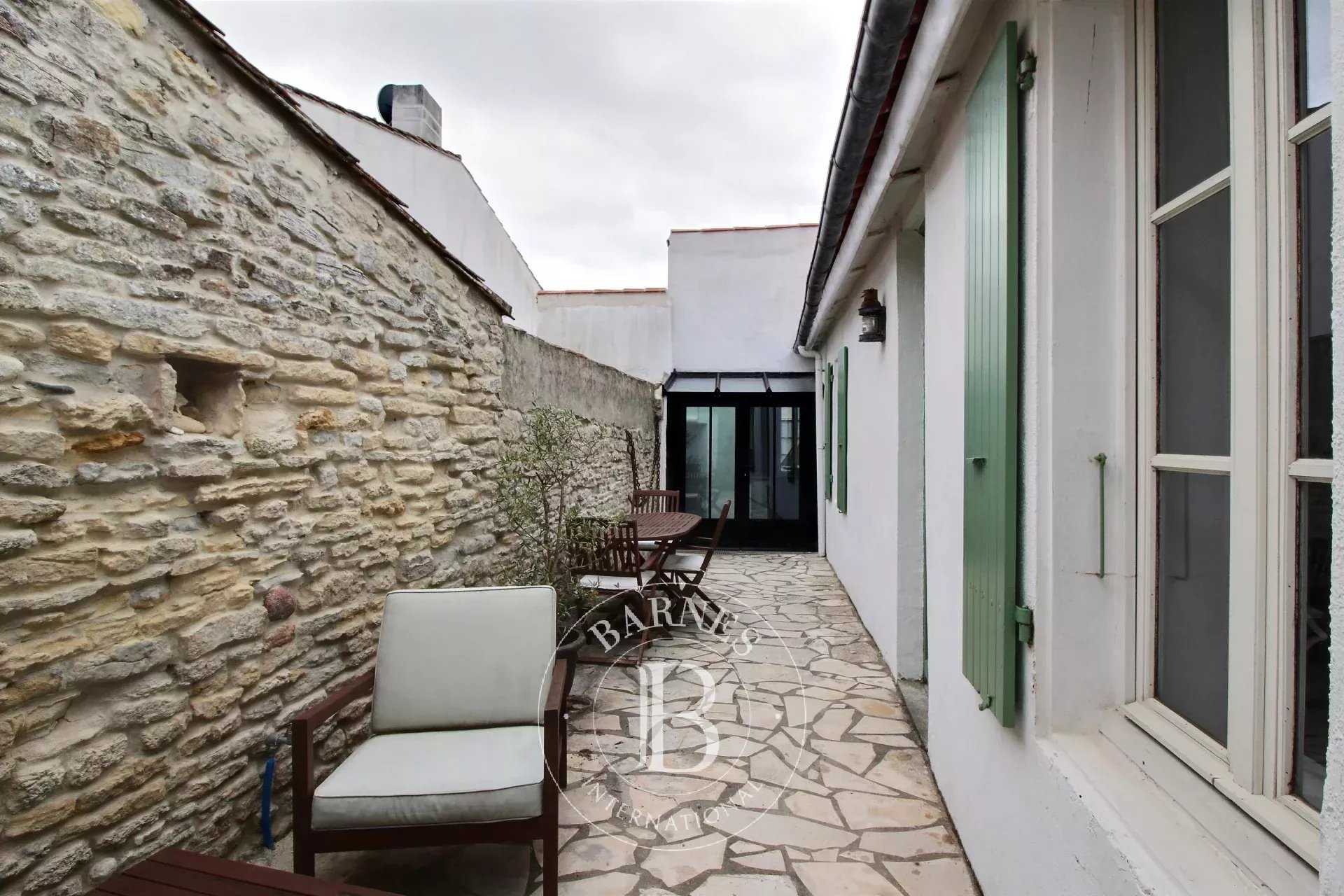 Maison Saint-Clément-des-Baleines  -  ref 86001230 (picture 2)