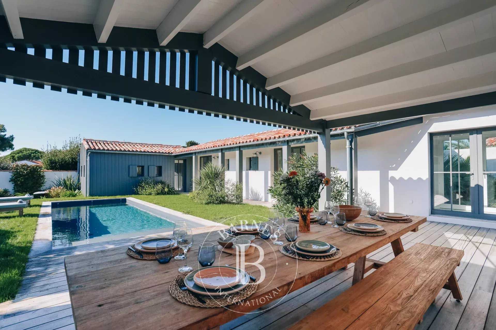 Villa Le Bois-Plage-en-Ré  -  ref 86463952 (picture 1)