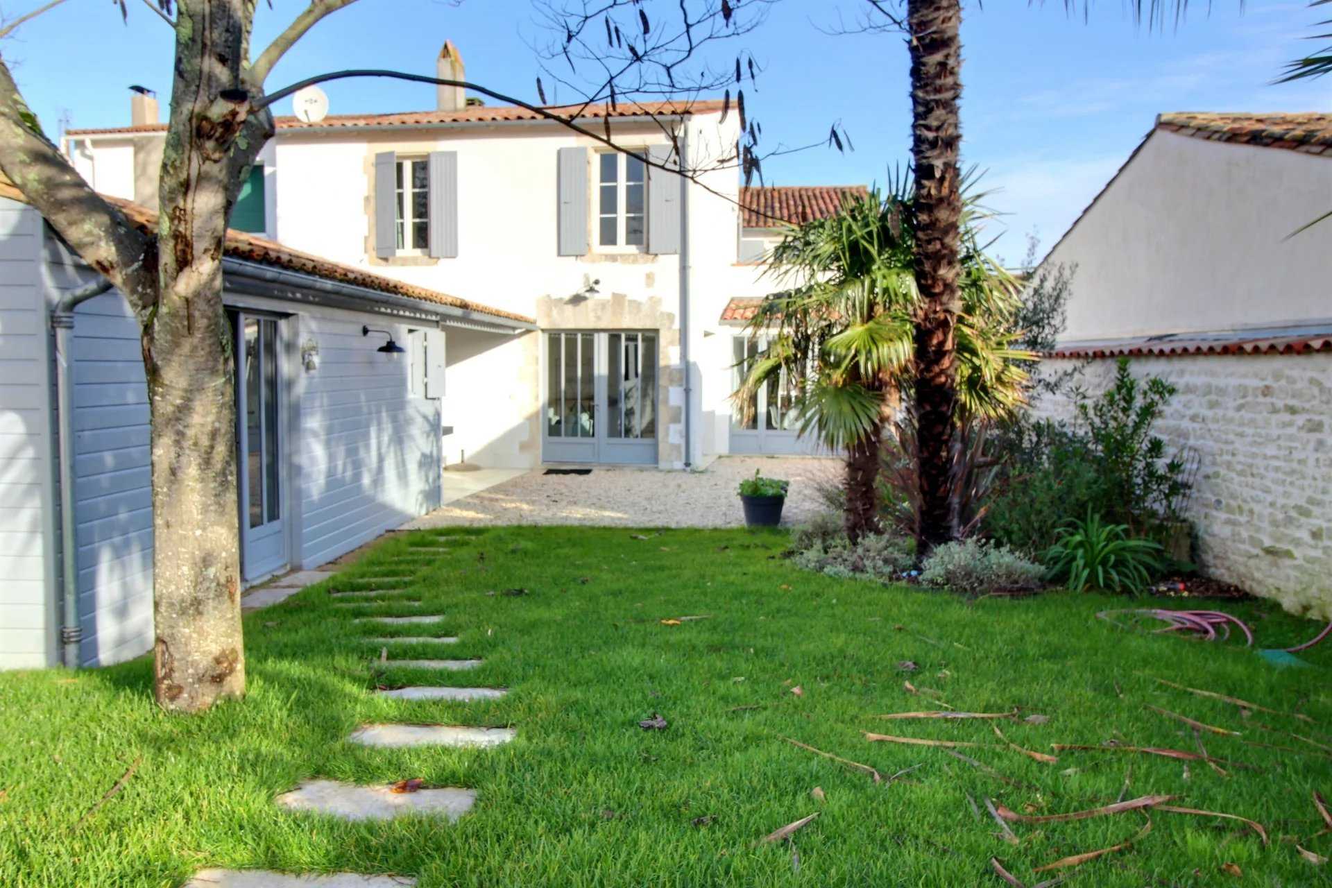 Maison Le Bois-Plage-en-Ré  -  ref 86717432 (picture 1)