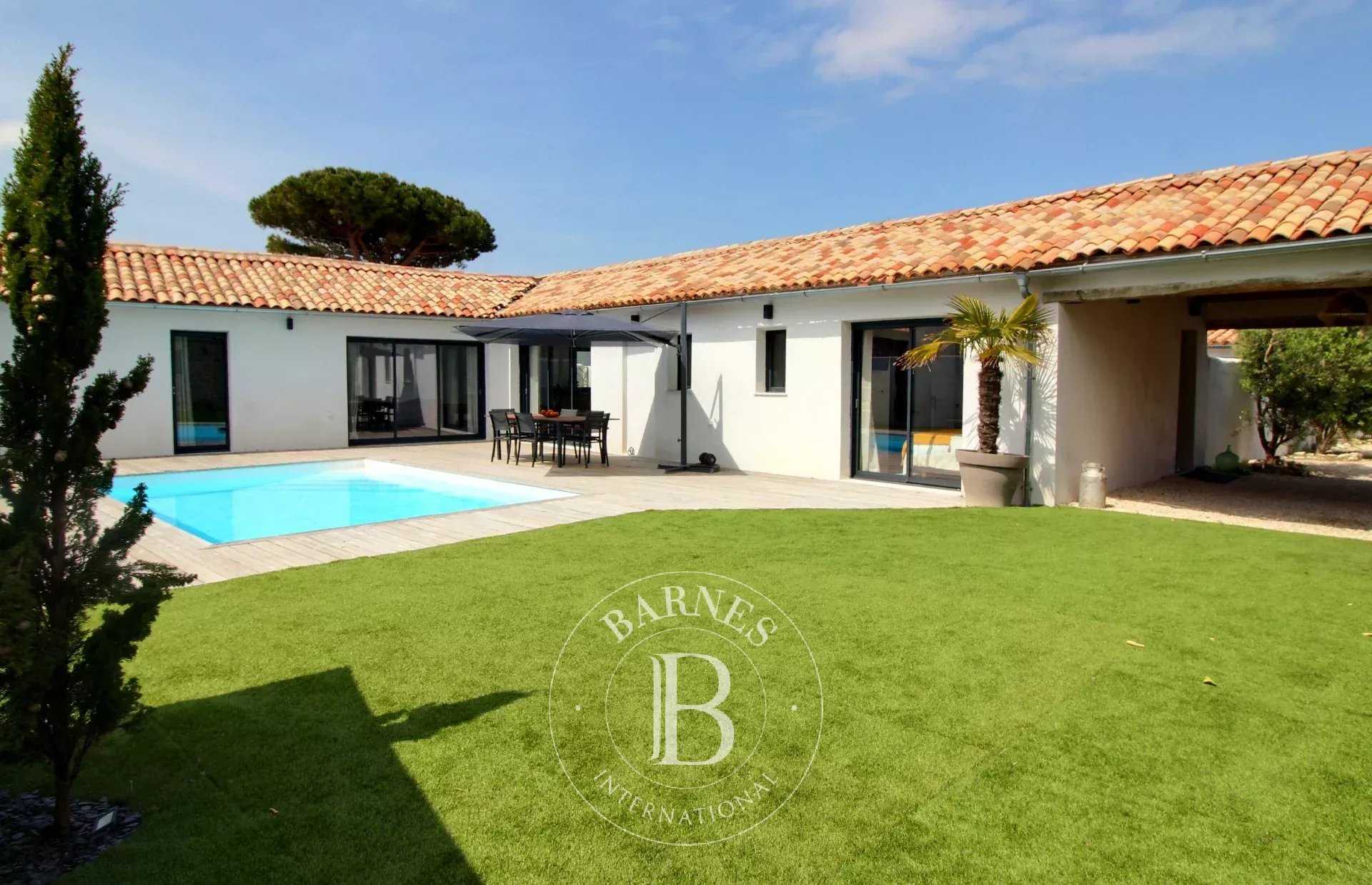 House Le Bois-Plage-en-Ré  -  ref 86617652 (picture 1)