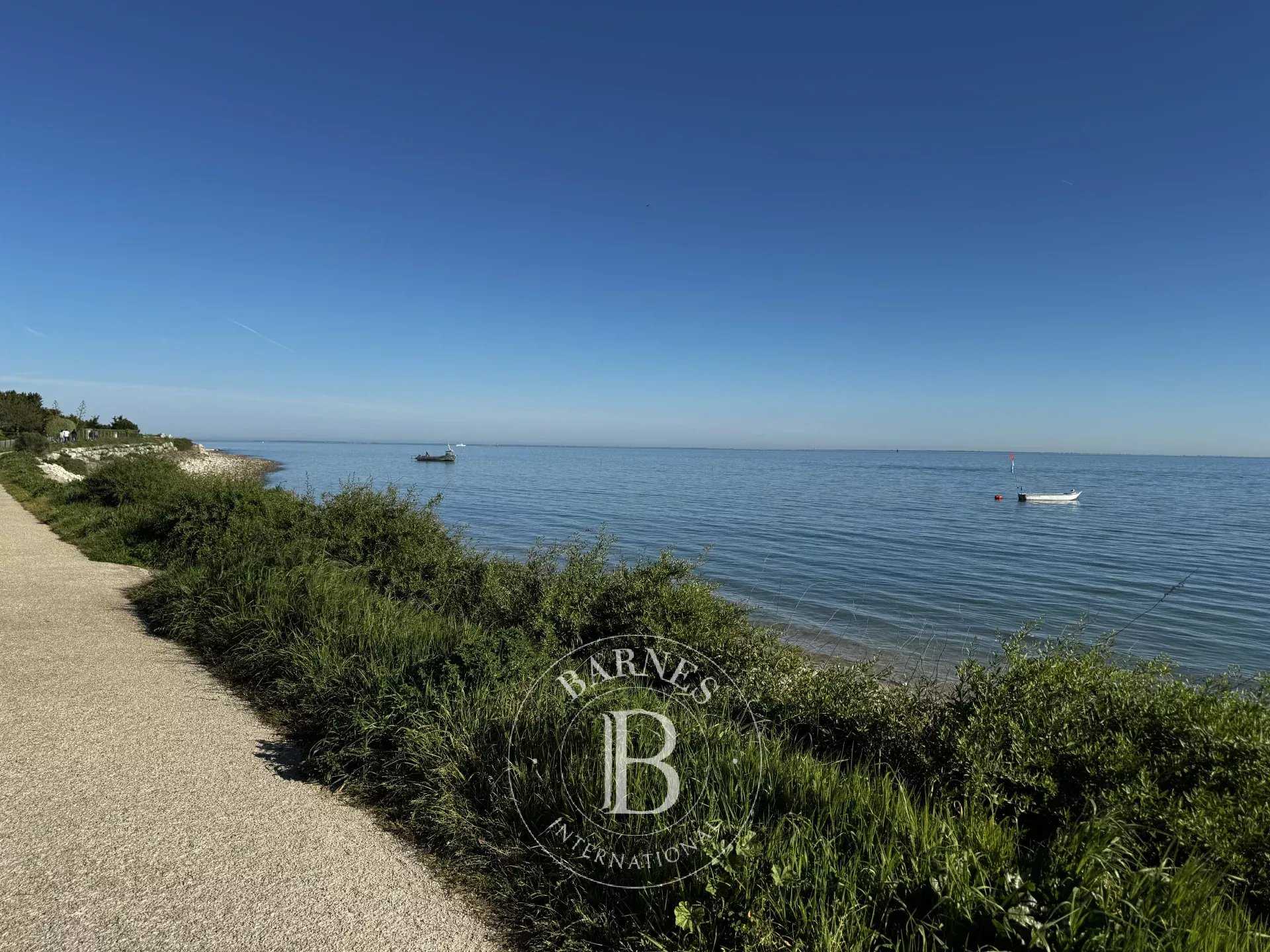 House La Flotte  -  ref 86817993 (picture 2)