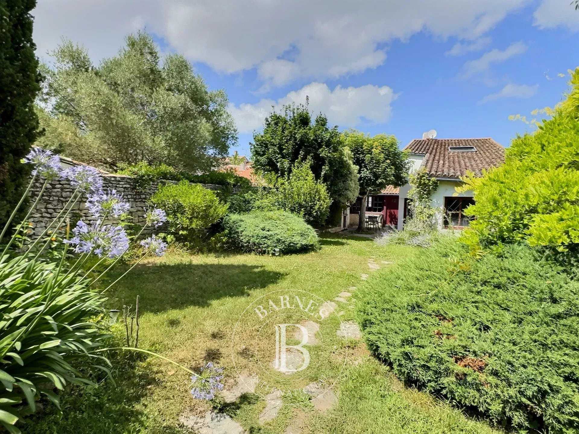 House Le Bois-Plage-en-Ré  -  ref 86113603 (picture 1)