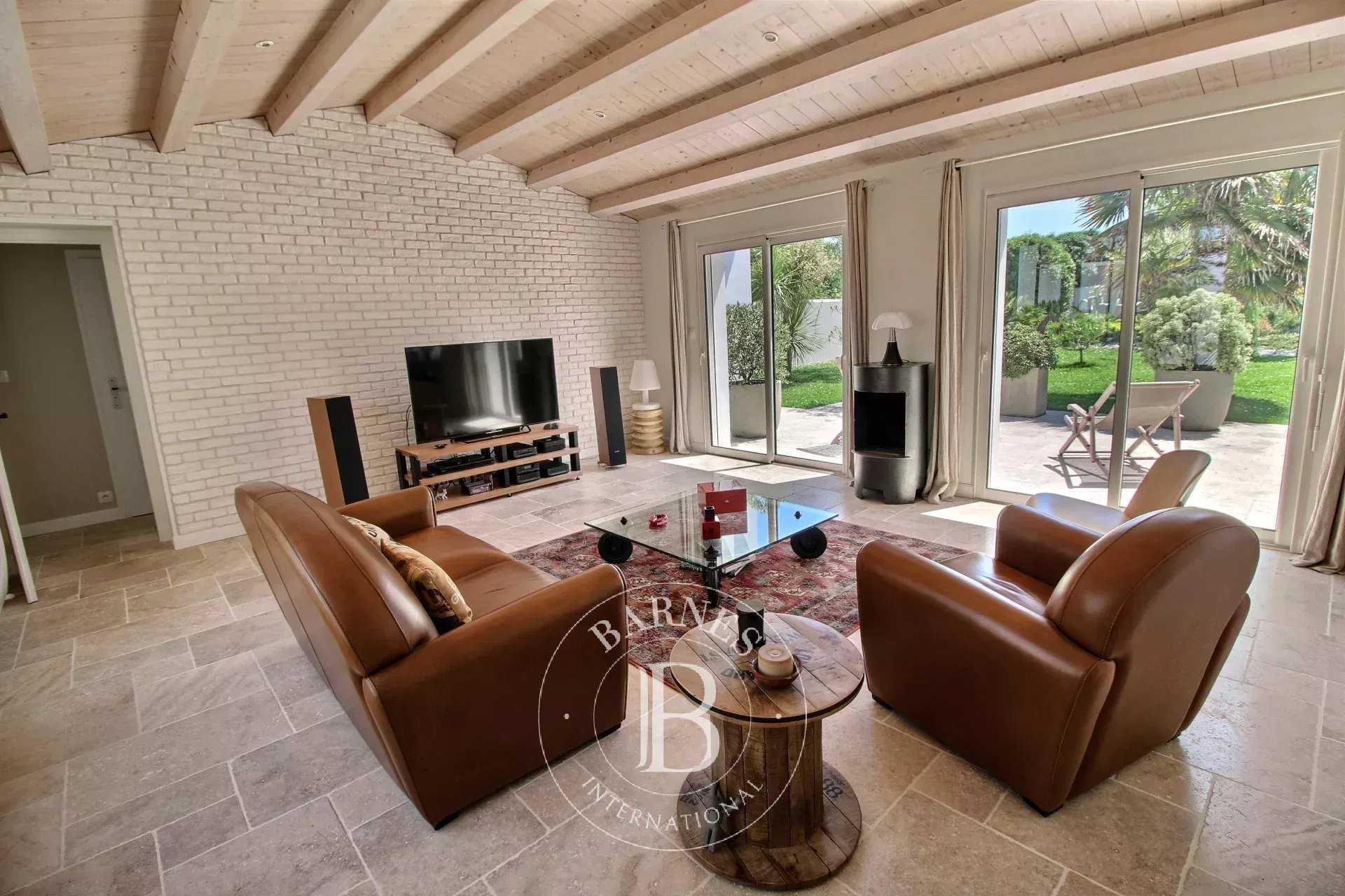 Maison Sainte-Marie-de-Ré  -  ref 85956140 (picture 2)