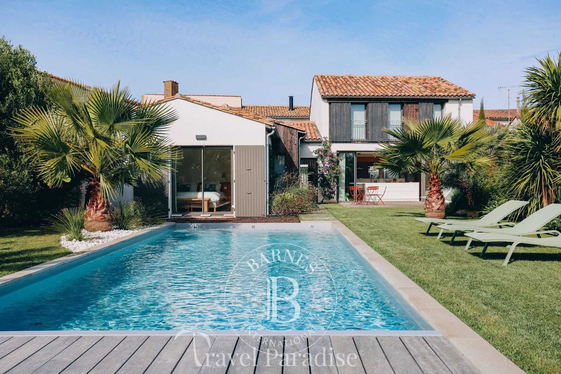 Villa Le Bois-Plage-en-Ré  -  ref 85291627 (picture 1)