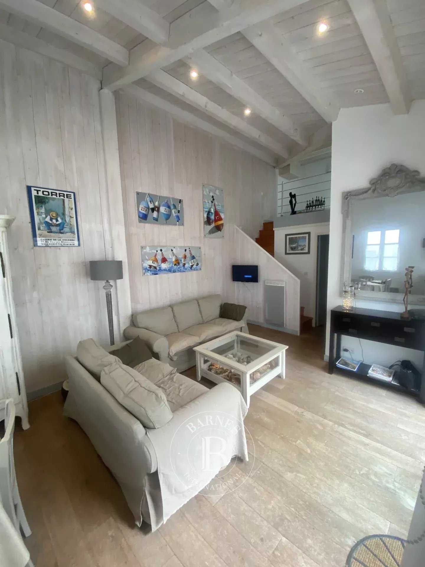 Maison Les Portes-en-Ré  -  ref 86211112 (picture 1)