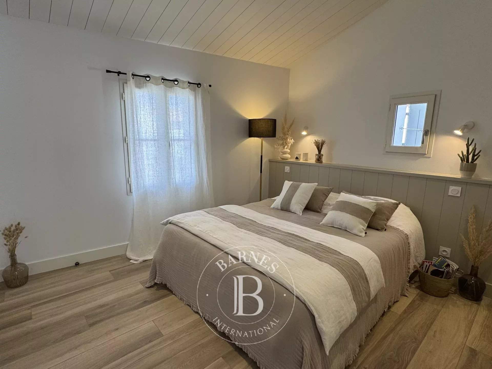 Le Bois-Plage-en-Ré  - Maison 9 Pièces 4 Chambres - picture 9