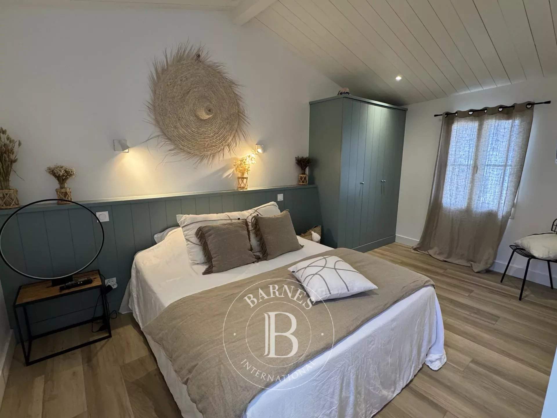 Le Bois-Plage-en-Ré  - Maison 9 Pièces 4 Chambres - picture 10