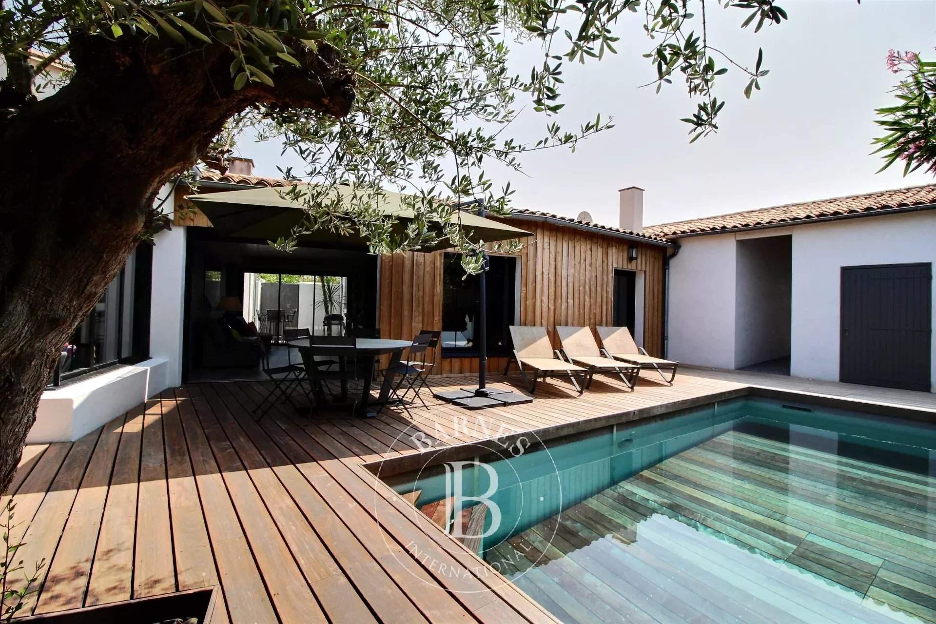Le Bois-Plage-en-Ré  - Maison 9 Pièces 5 Chambres - picture 17