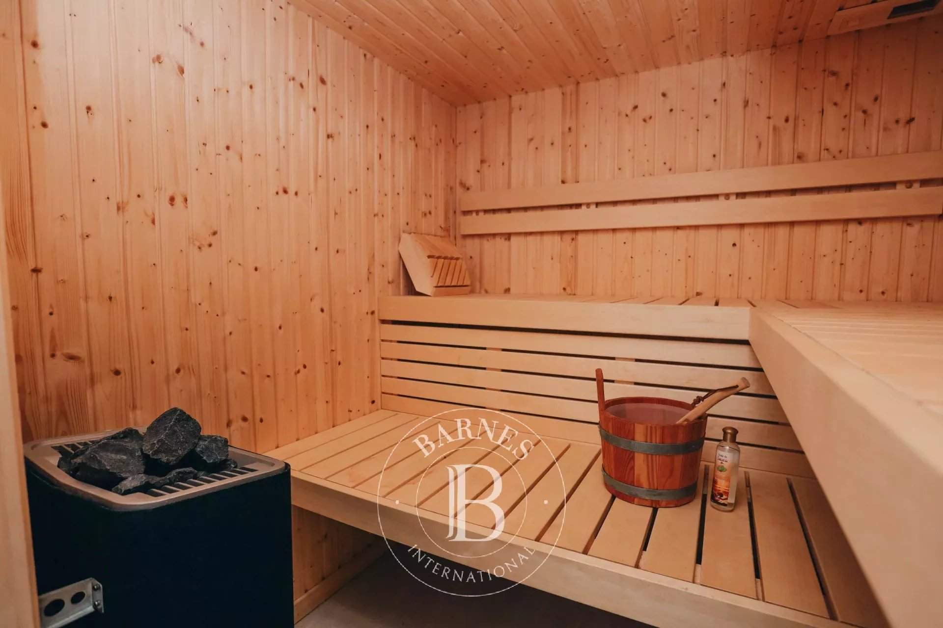 Domaine des Tours - Tennis Court picture 17