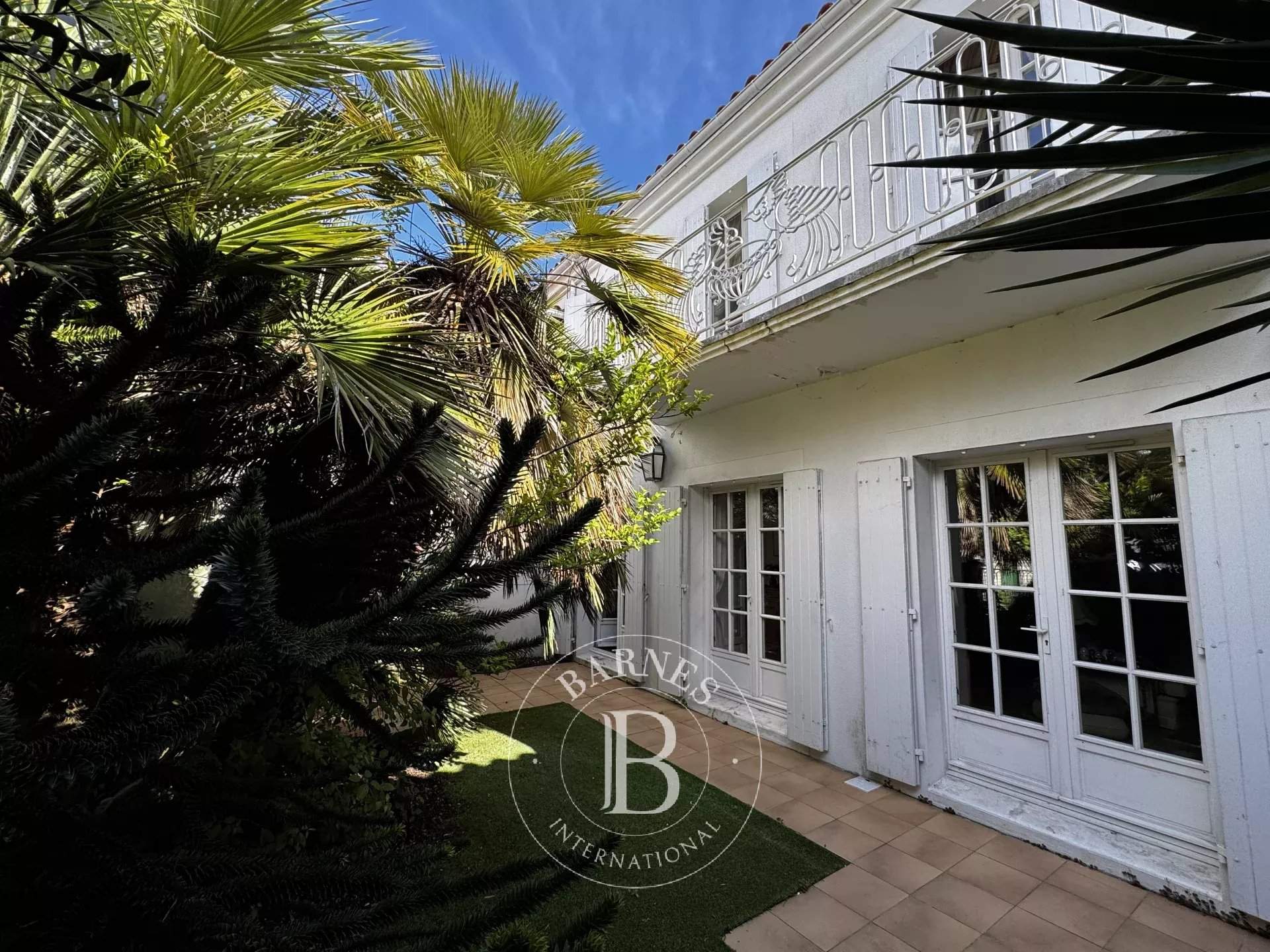 La Flotte  - Maison 6 Pi&egrave;ces 4 Chambres - picture 1