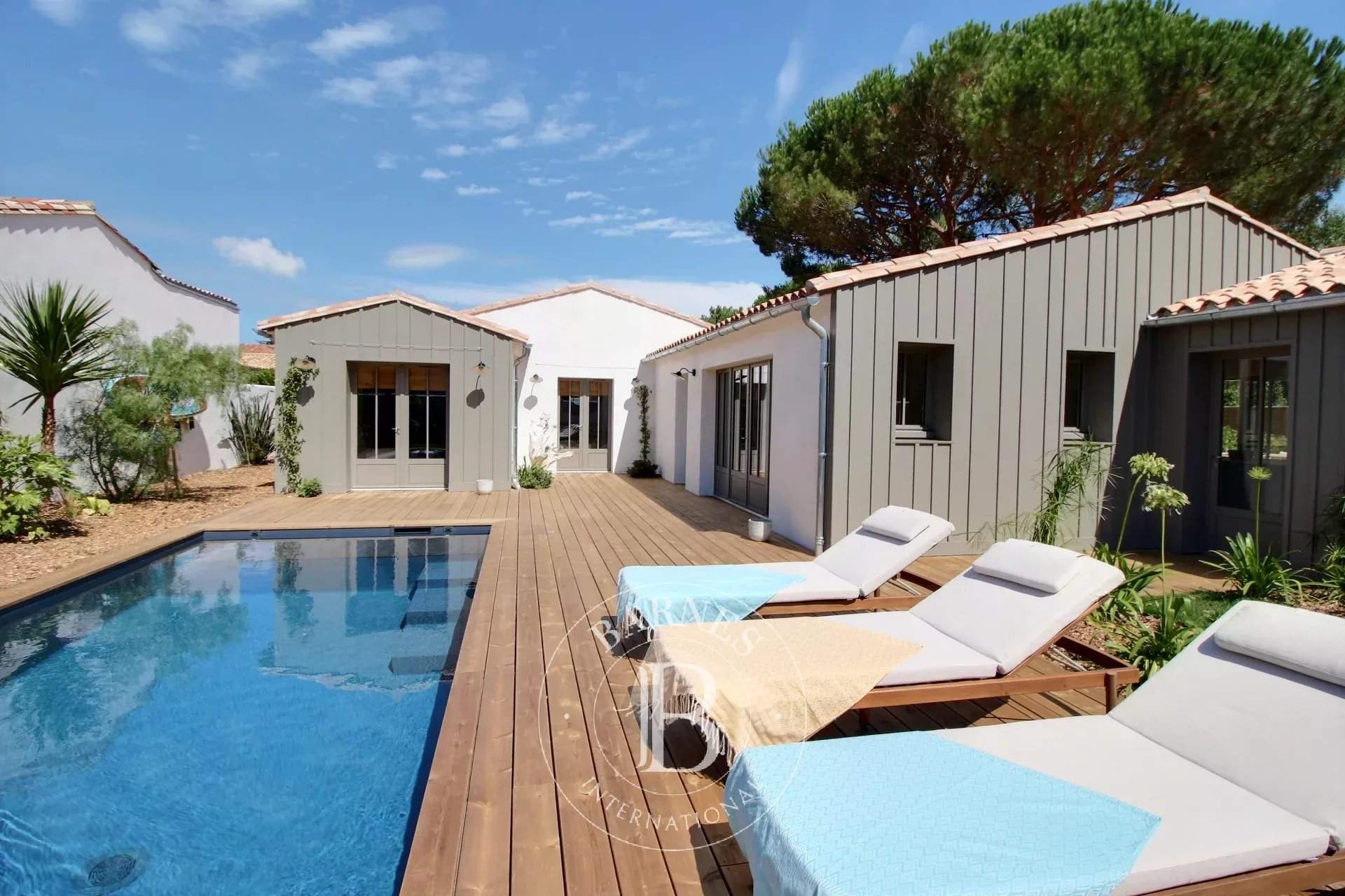Le Bois-Plage-en-Ré  - Maison 6 Pièces 4 Chambres - picture 1