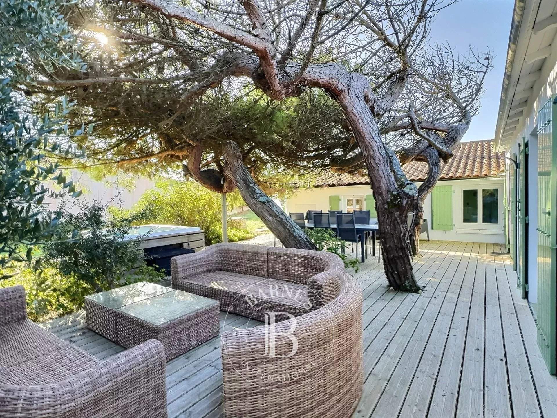 Sainte-Marie-de-Ré  - Maison 10 Pièces 5 Chambres - picture 5