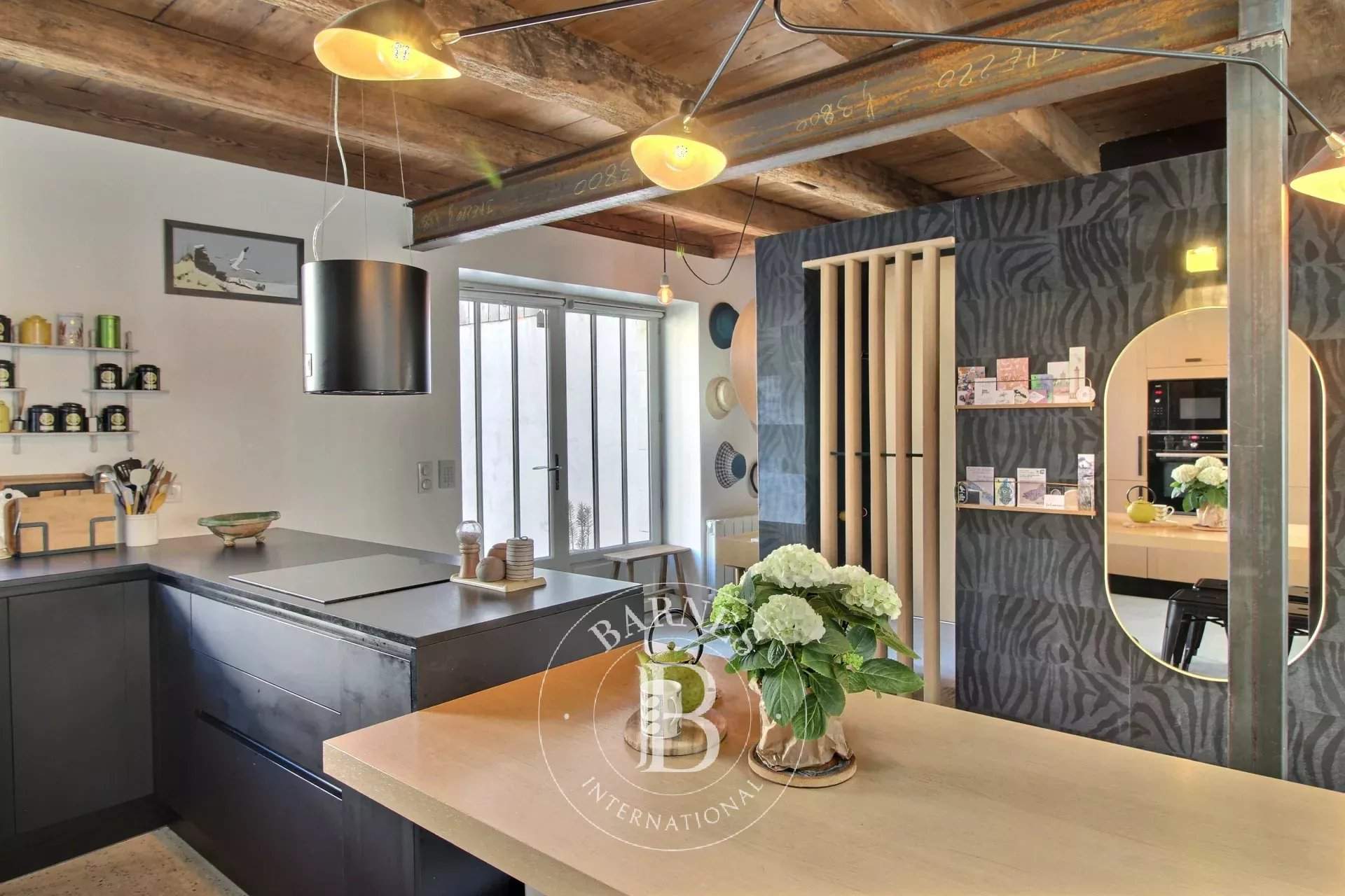 Sainte-Marie-de-Ré  - Maison 7 Pi&egrave;ces 5 Chambres - picture 5