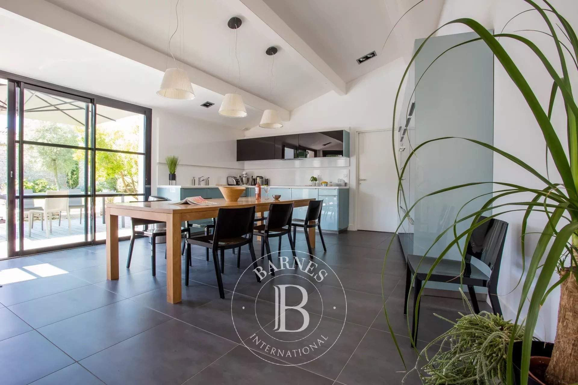 La Flotte  - Maison 9 Pi&egrave;ces 4 Chambres - picture 4