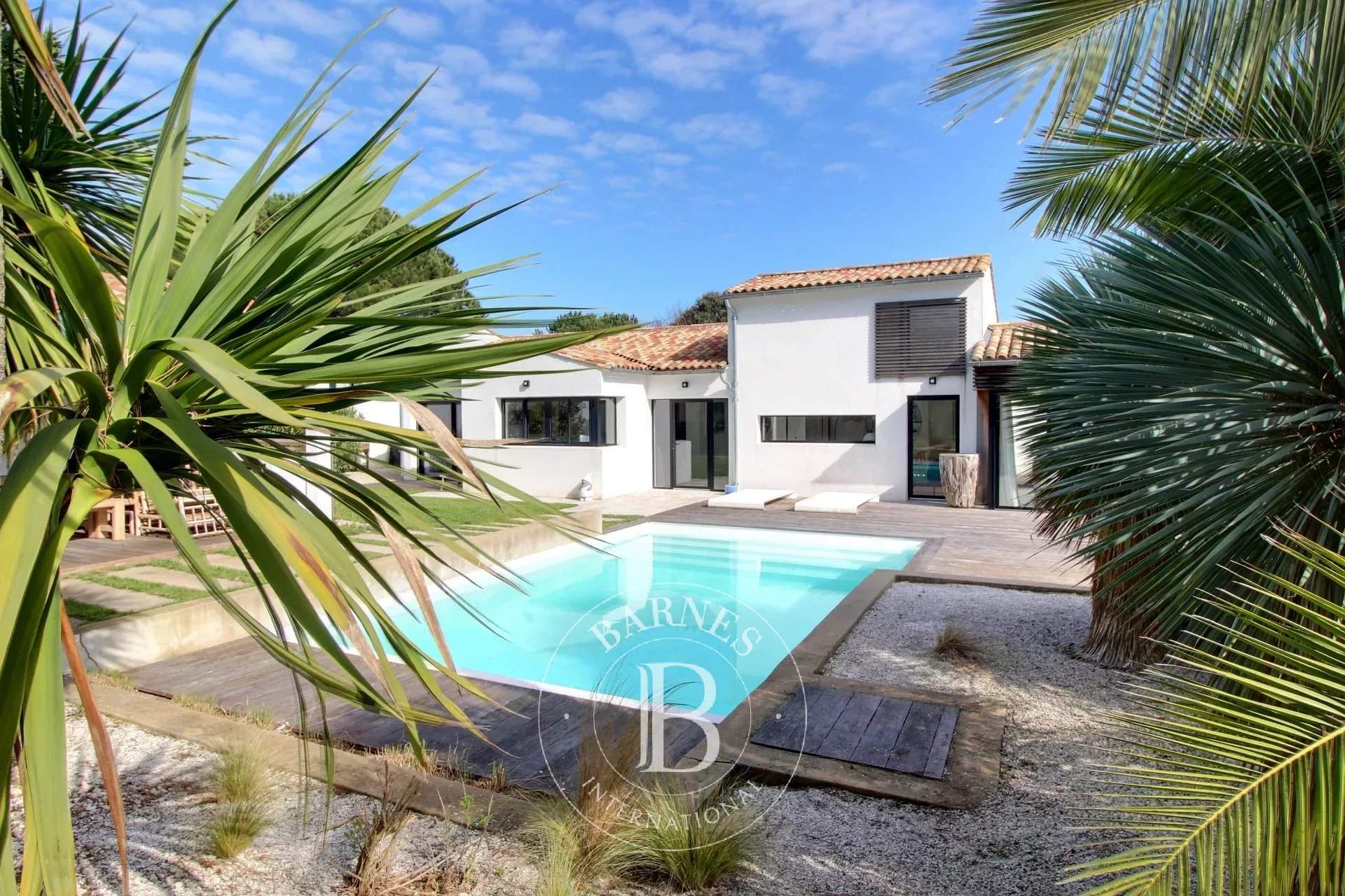 Le Bois-Plage-en-Ré  - Maison 9 Pi&egrave;ces 5 Chambres - picture 1