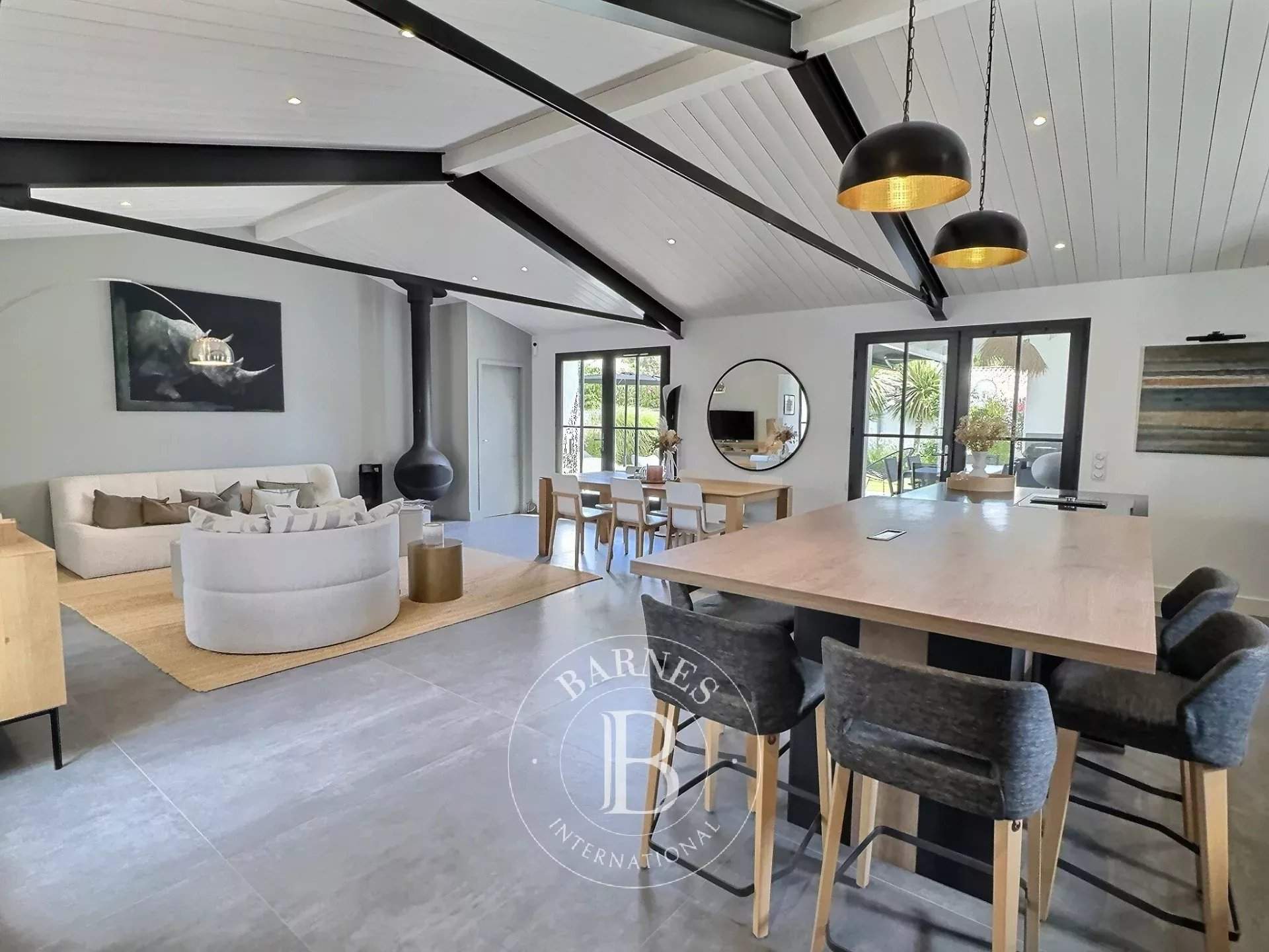 Le Bois-Plage-en-Ré  - Maison 9 Pièces 4 Chambres - picture 6