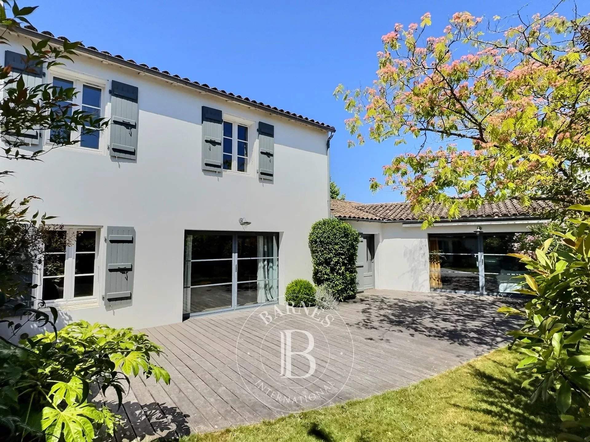 La Flotte  - House 6 Bedrooms - picture 3
