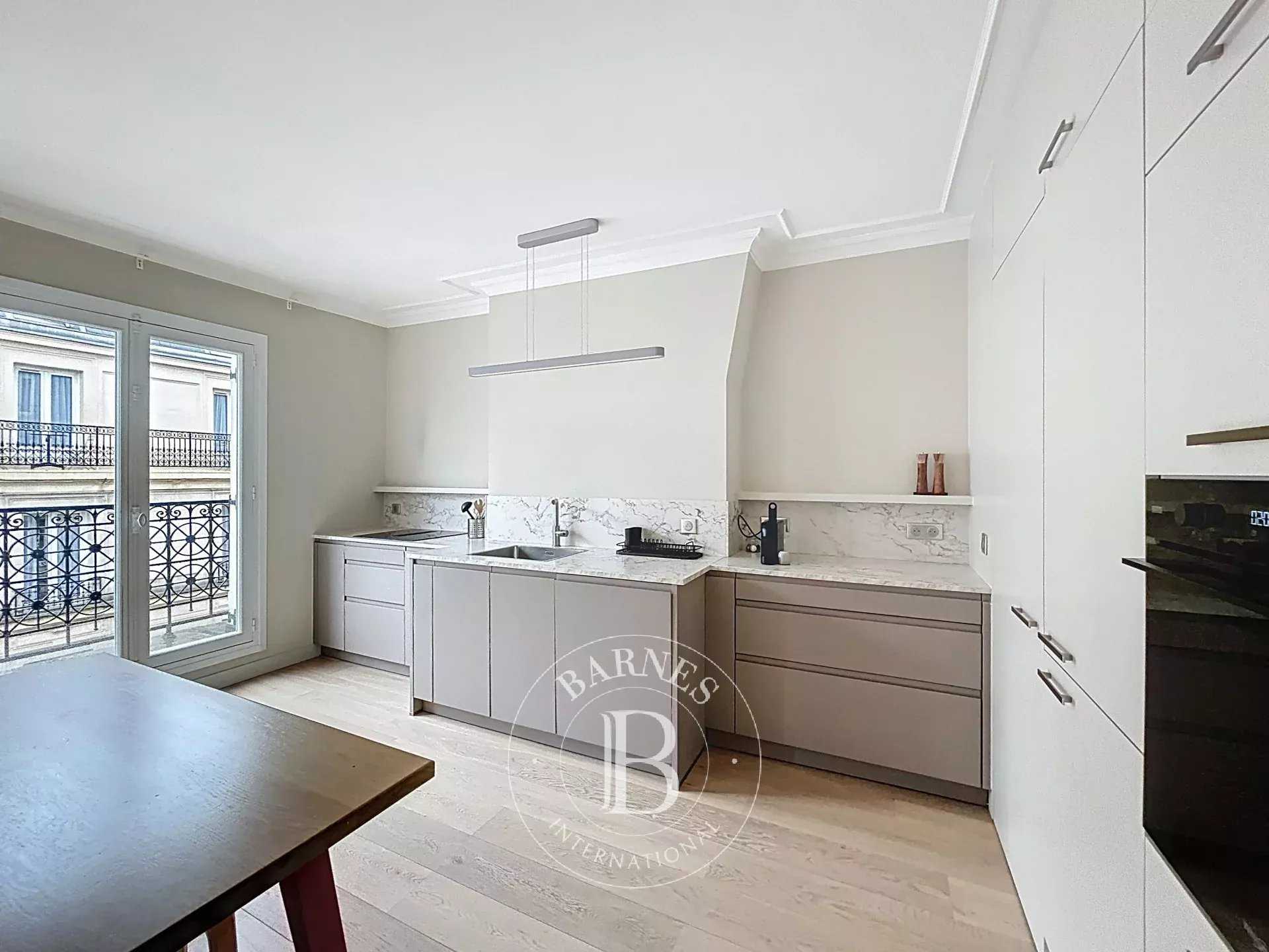 Paris  - Piso 4 Cuartos 2 Habitaciones