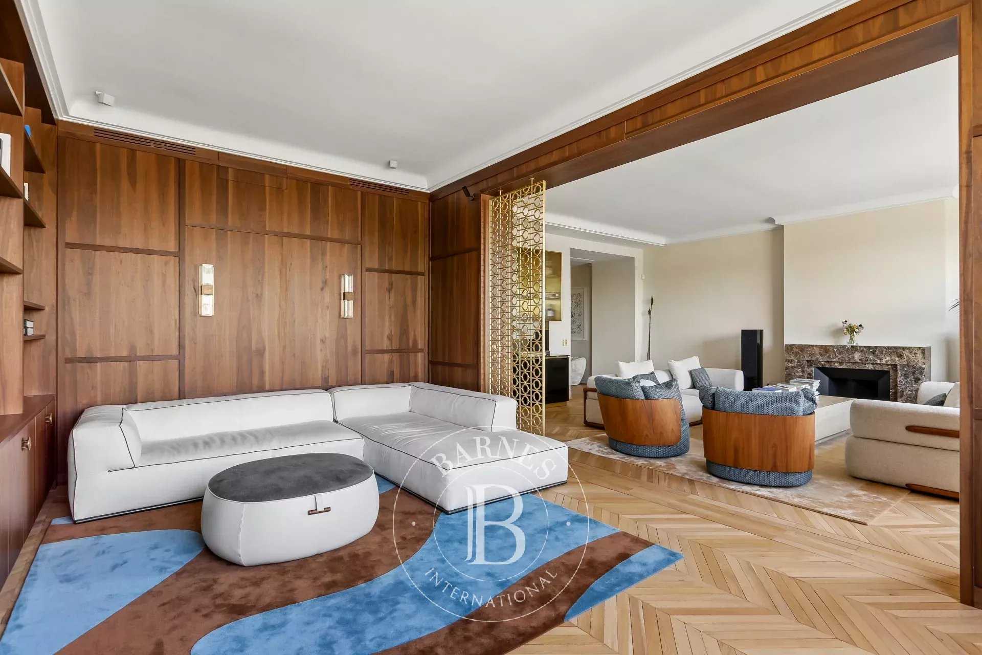 Paris  - Apartment 4 Bedrooms