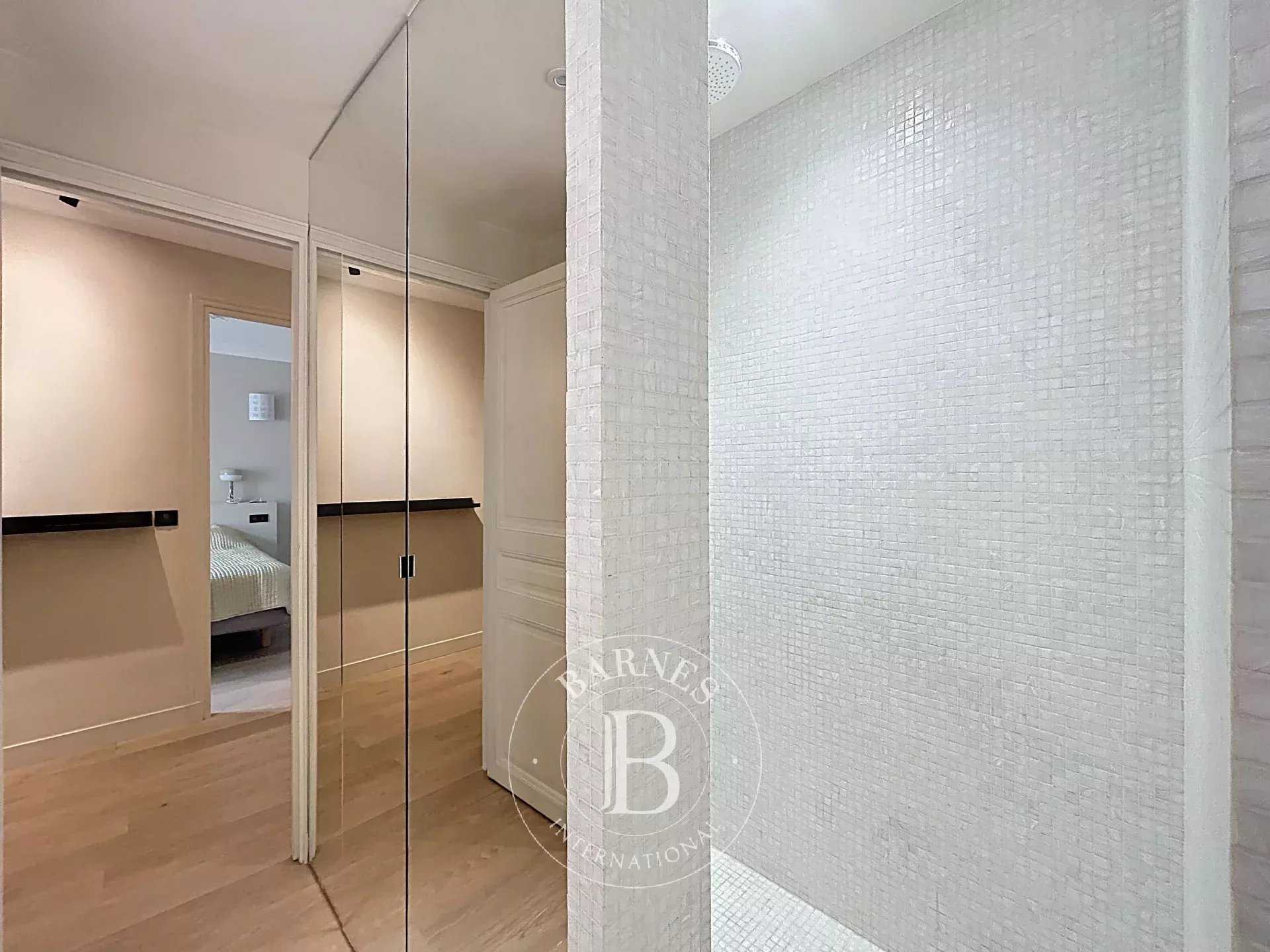 Paris  - Apartment 2 Bedrooms