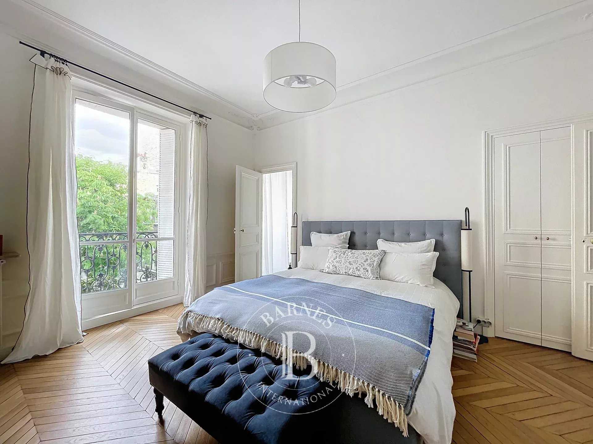 Paris  - Apartment 4 Bedrooms