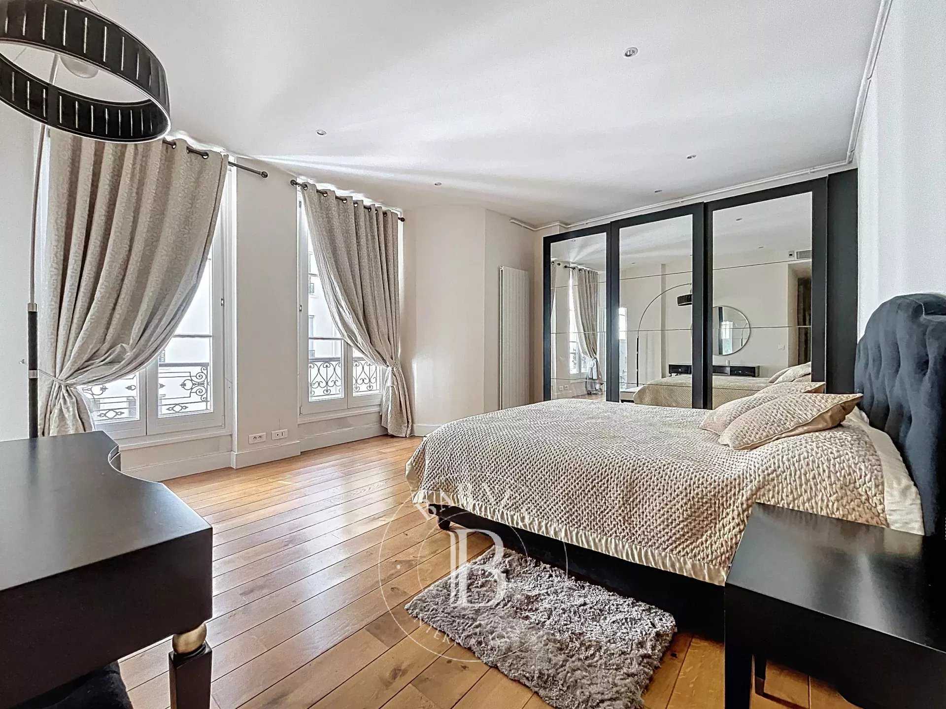Paris  - Appartement 4 Pièces 3 Chambres