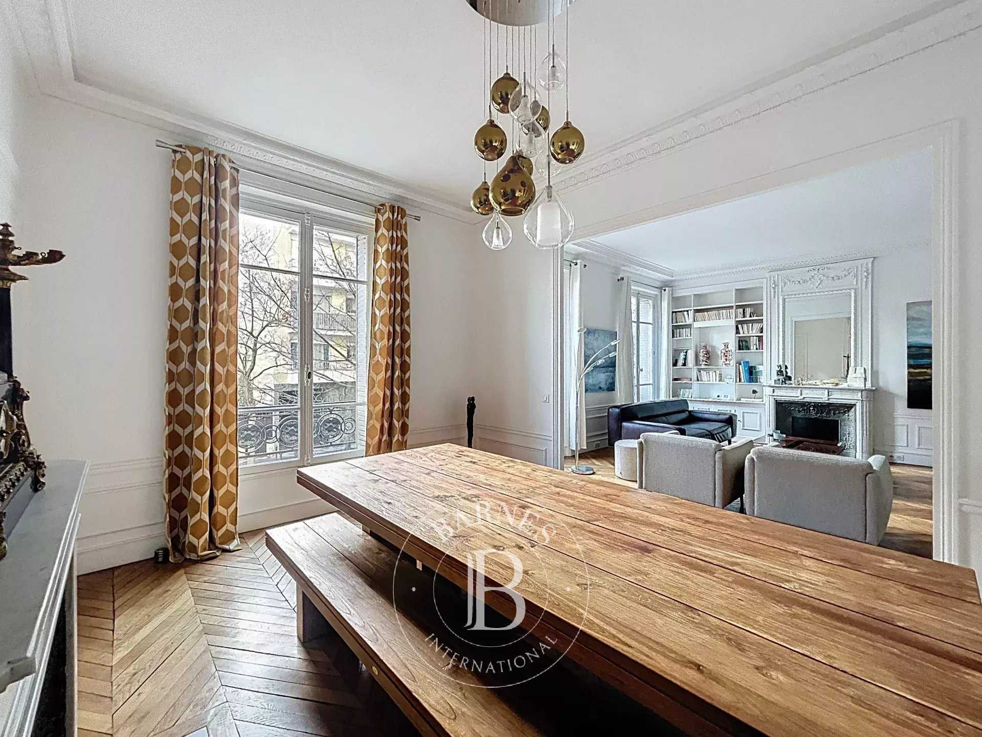 Paris  - Apartment 5 Bedrooms