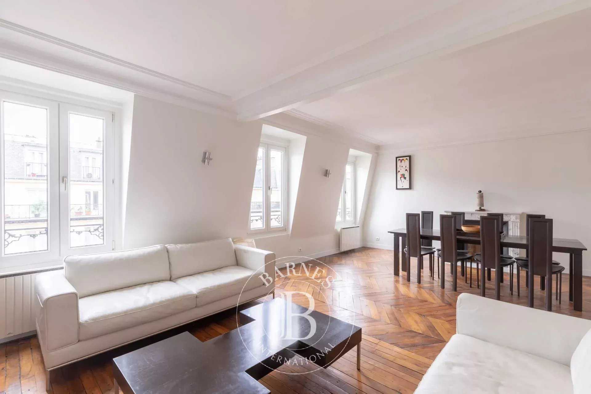 Paris  - Appartement 4 Pièces 3 Chambres