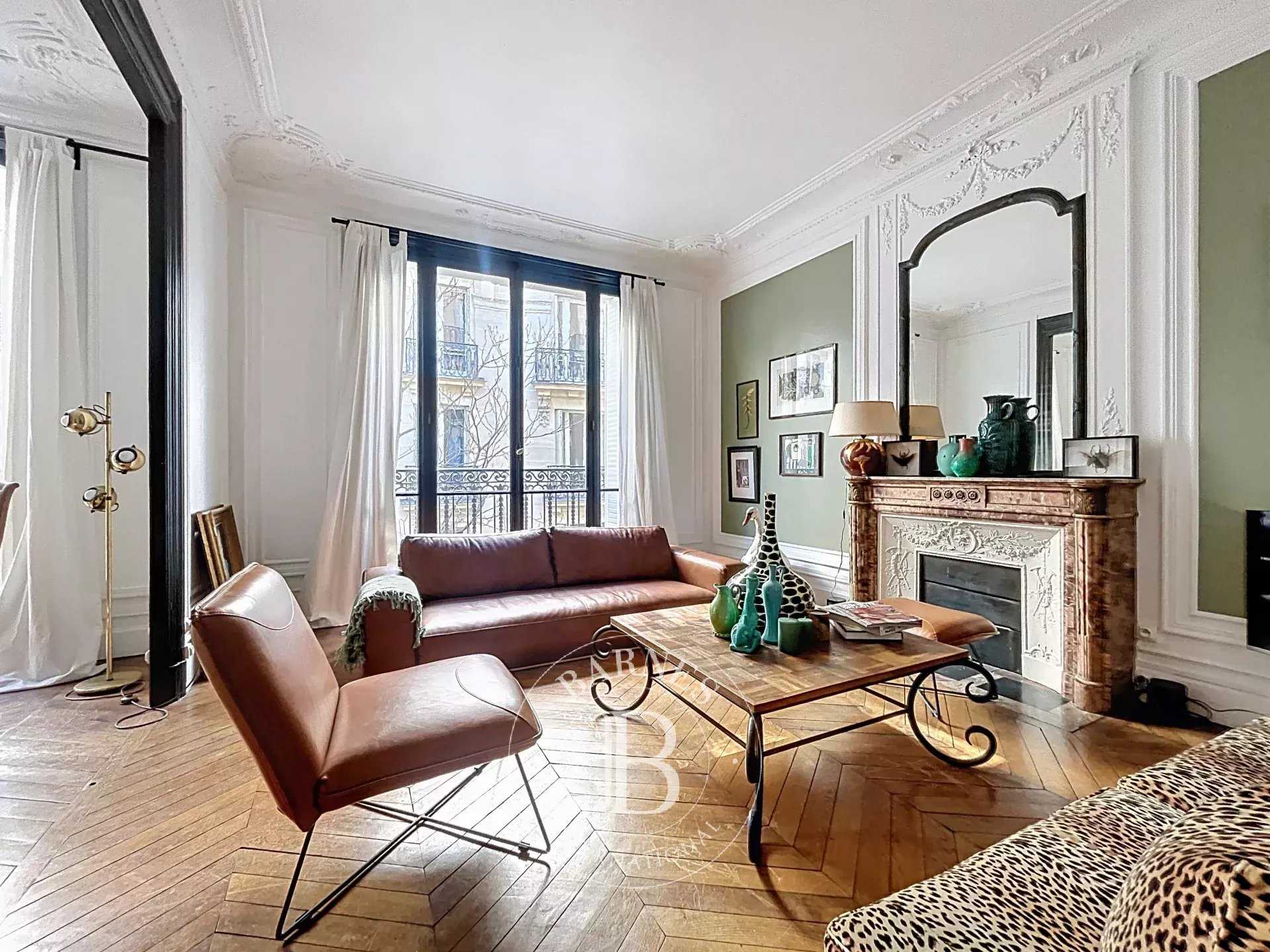 Paris  - Appartement 6 Pièces 3 Chambres