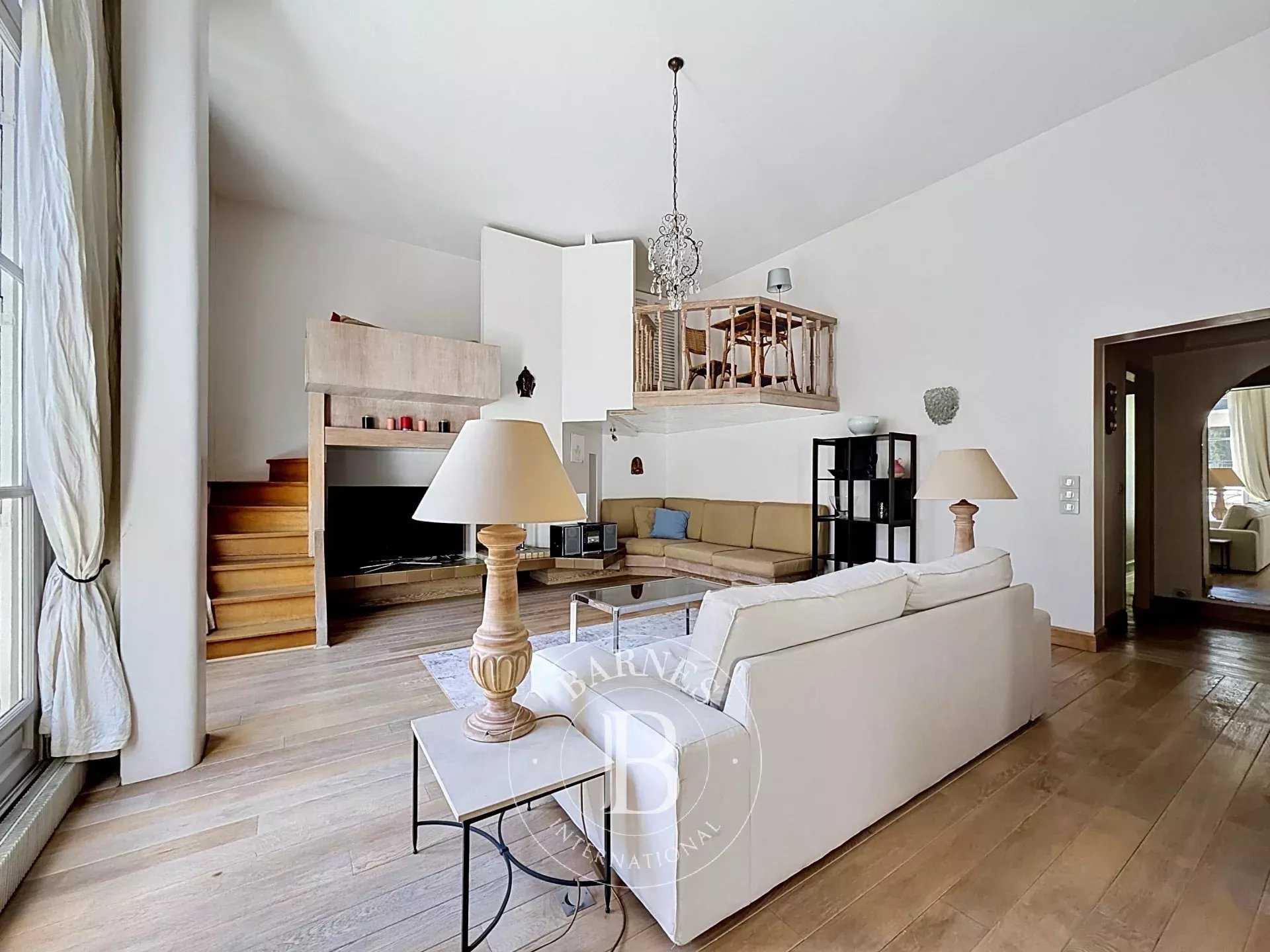 Paris  - Apartment 2 Bedrooms