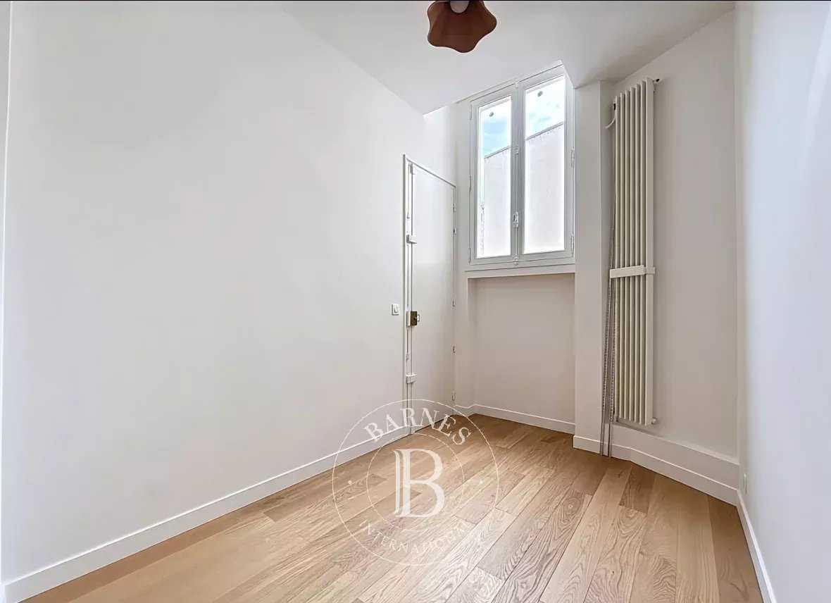 Paris  - Apartment 4 Bedrooms