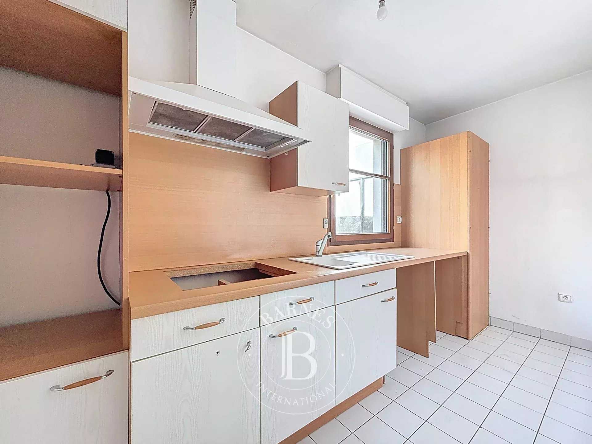 Paris  - Apartment 