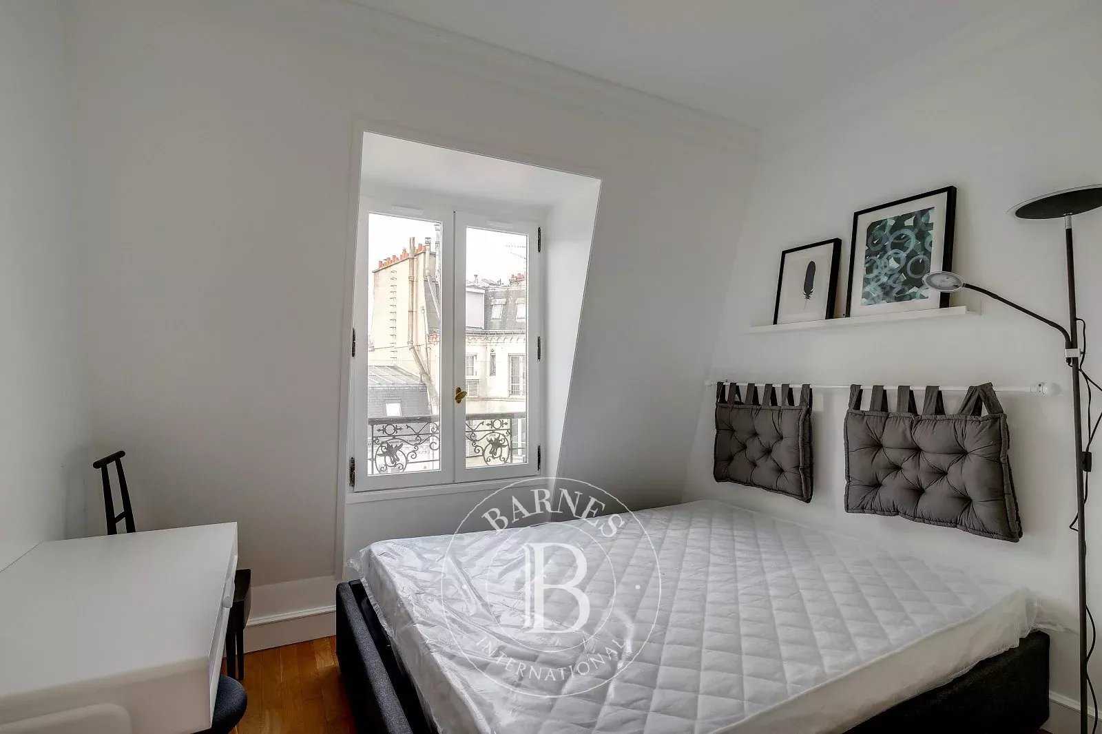 Paris  - Appartement 3 Pièces, 1 Chambre