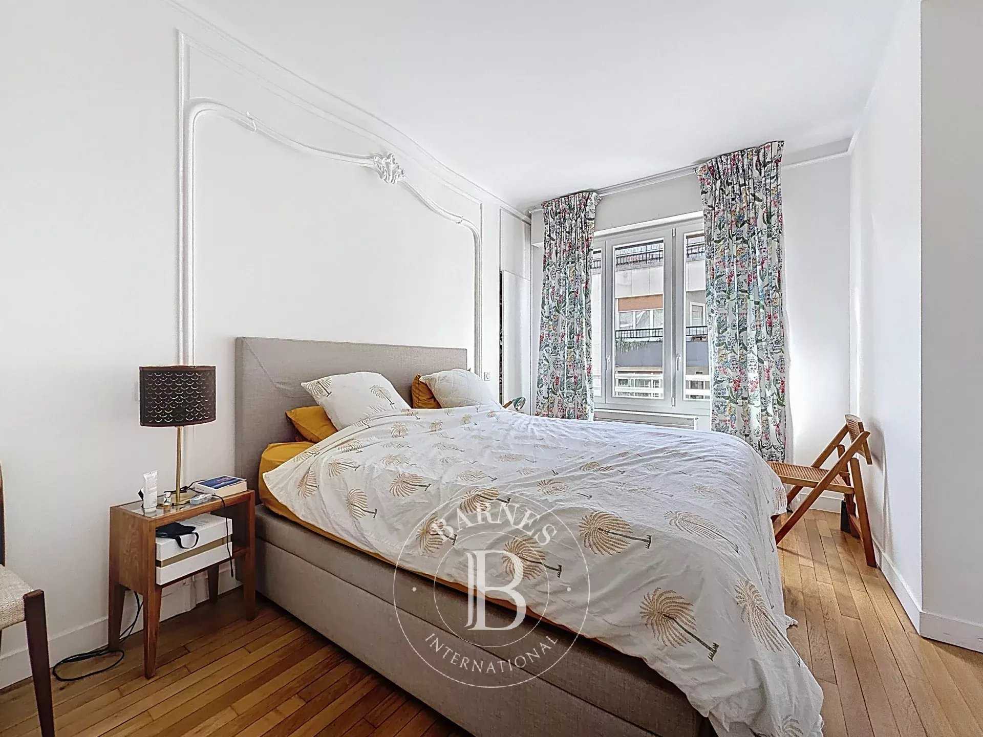 Paris  - Apartment 2 Bedrooms