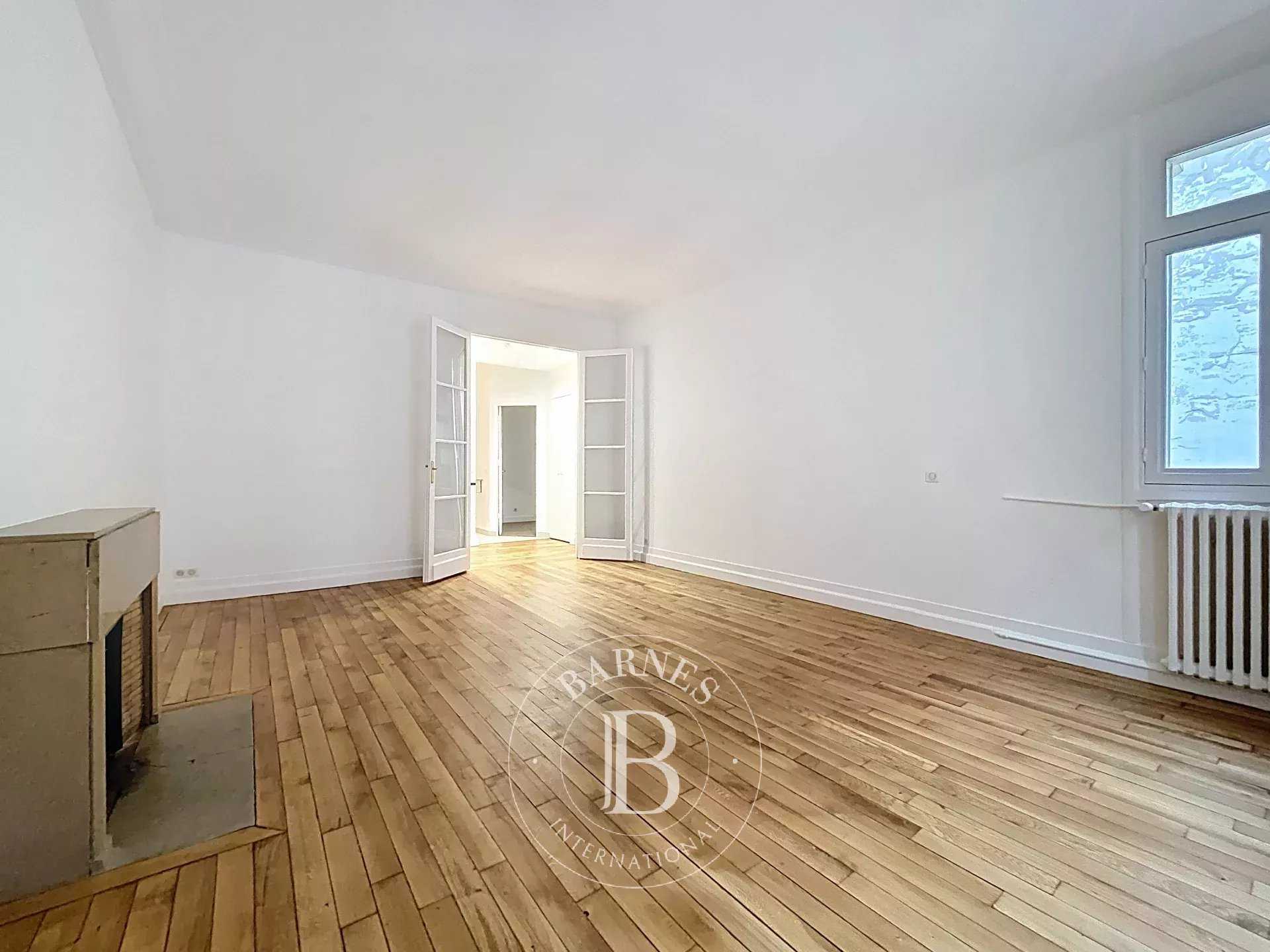 Paris  - Piso 3 Cuartos, 1 Habitacion