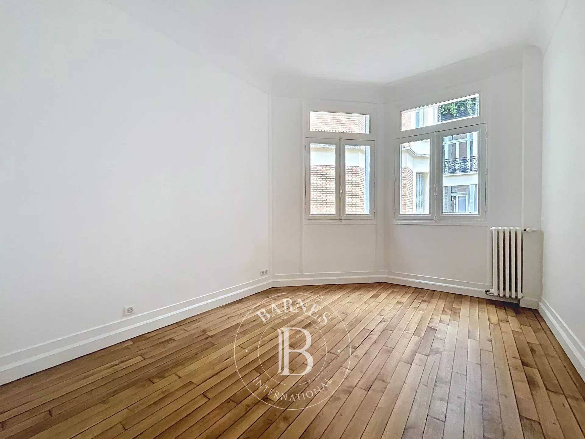 Paris  - Piso 3 Cuartos, 1 Habitacion