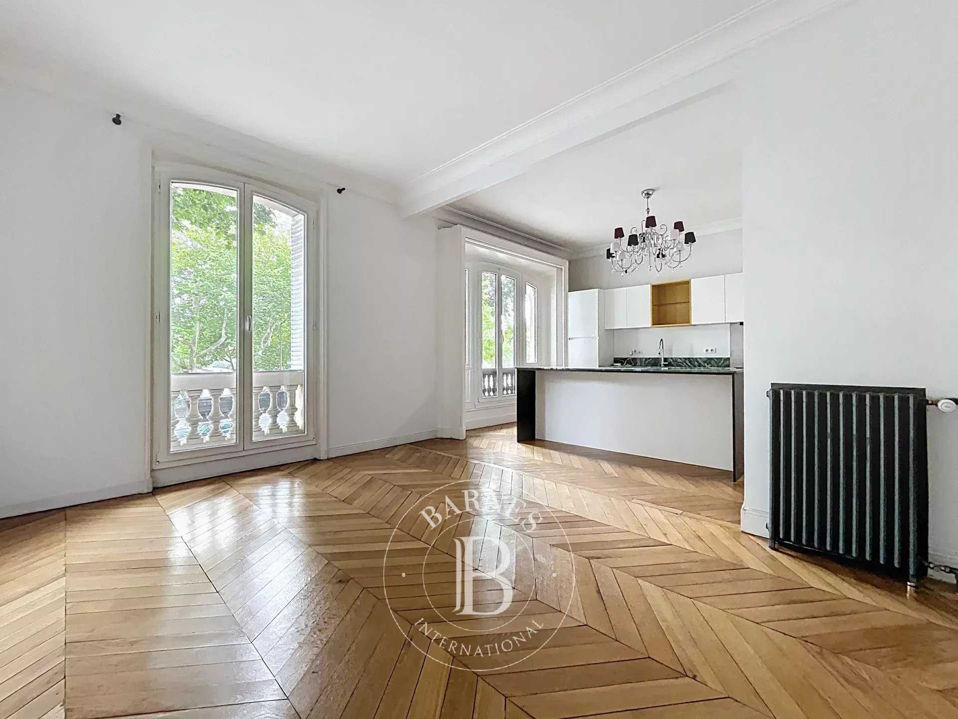 Paris  - Apartment 4 Bedrooms