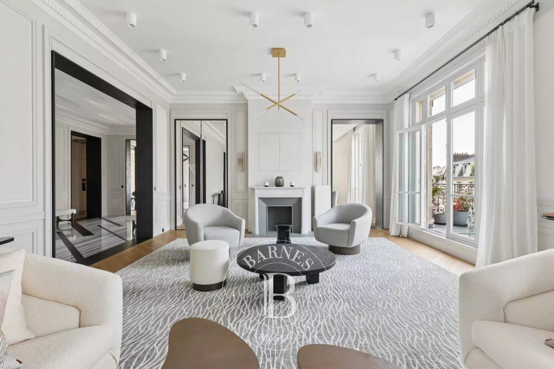 Paris  - Apartment 5 Bedrooms