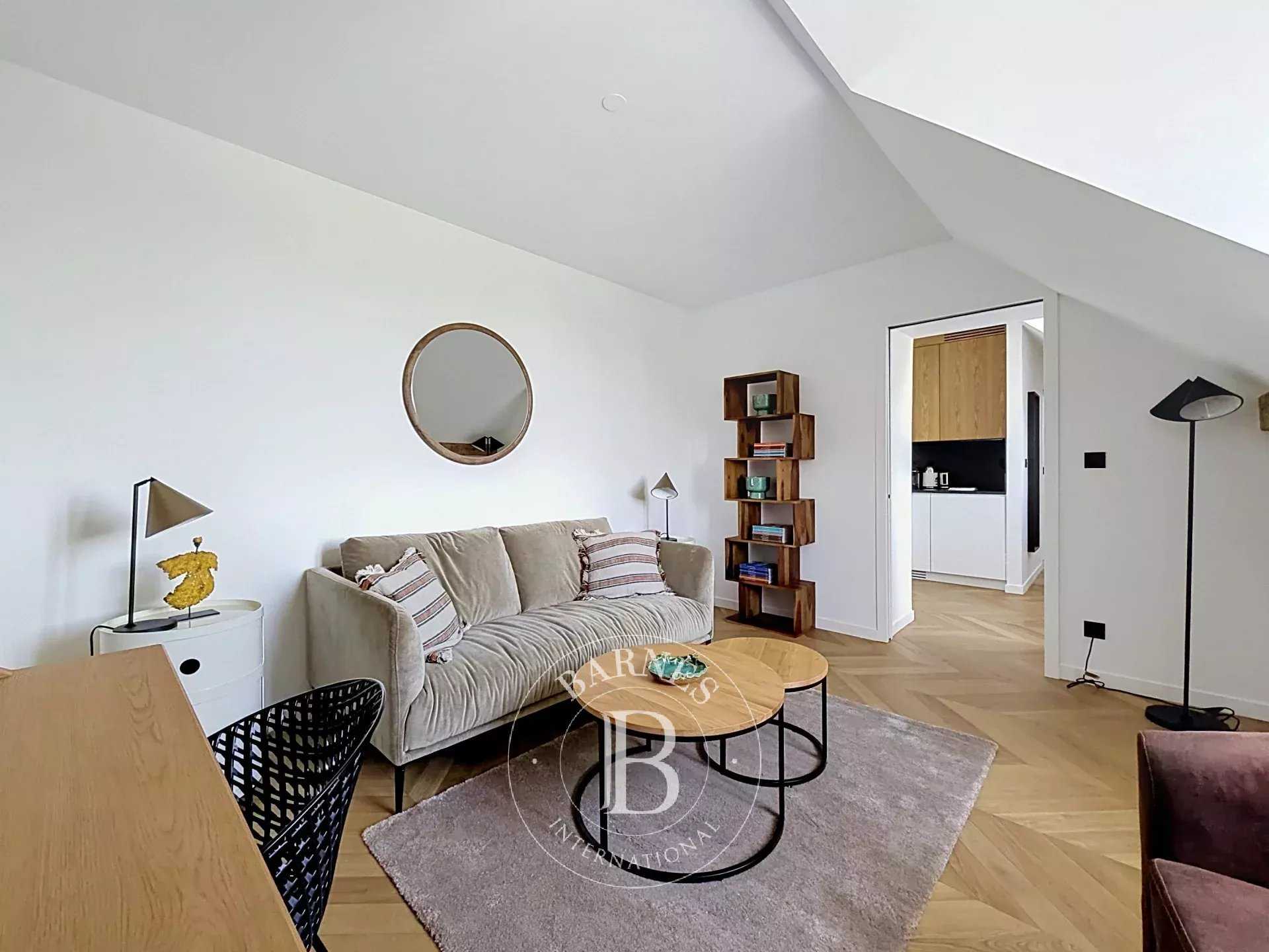 Paris  - Appartement 2 Pi&egrave;ces, 1 Chambre