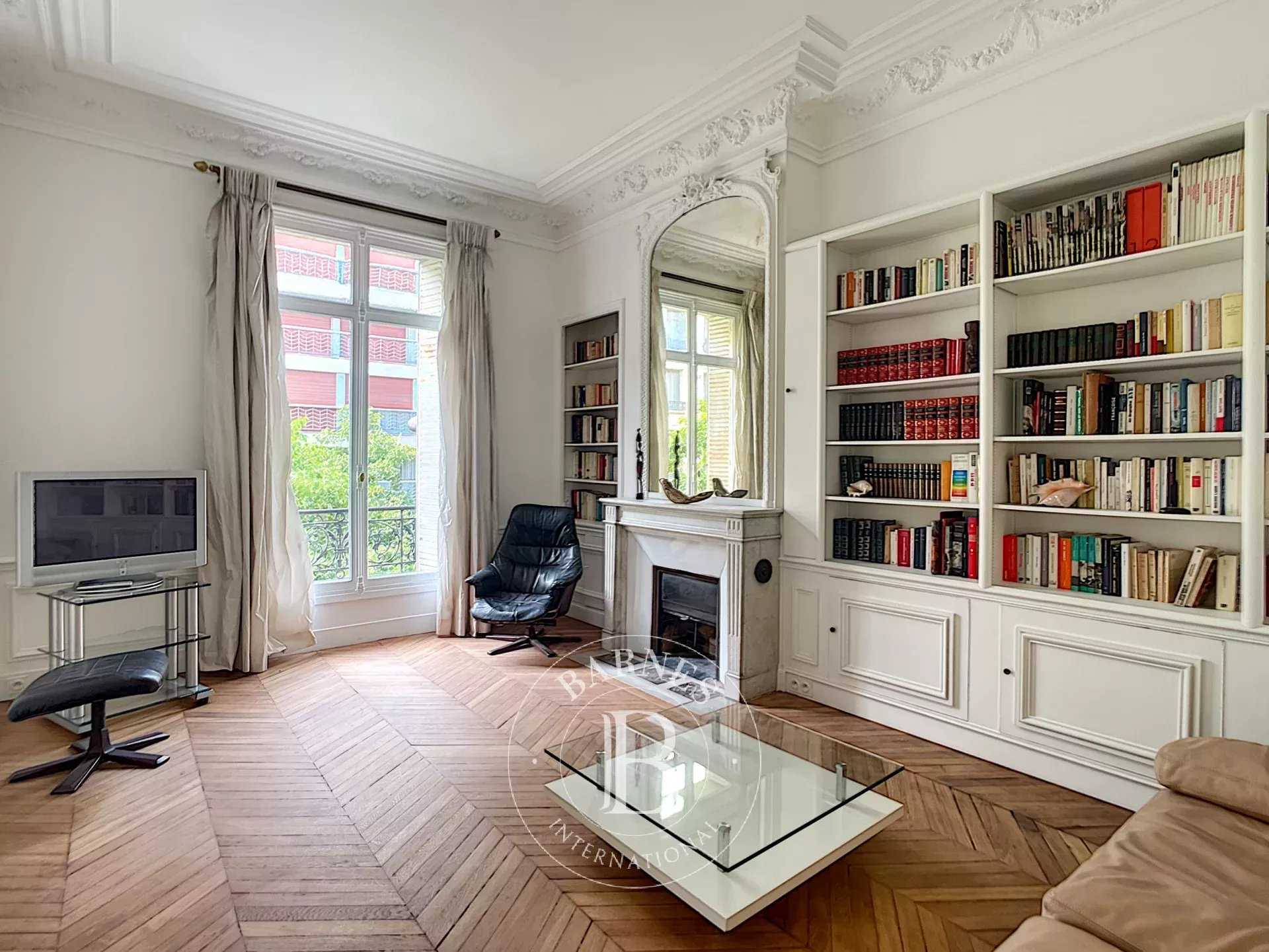 Paris  - Apartment 3 Bedrooms